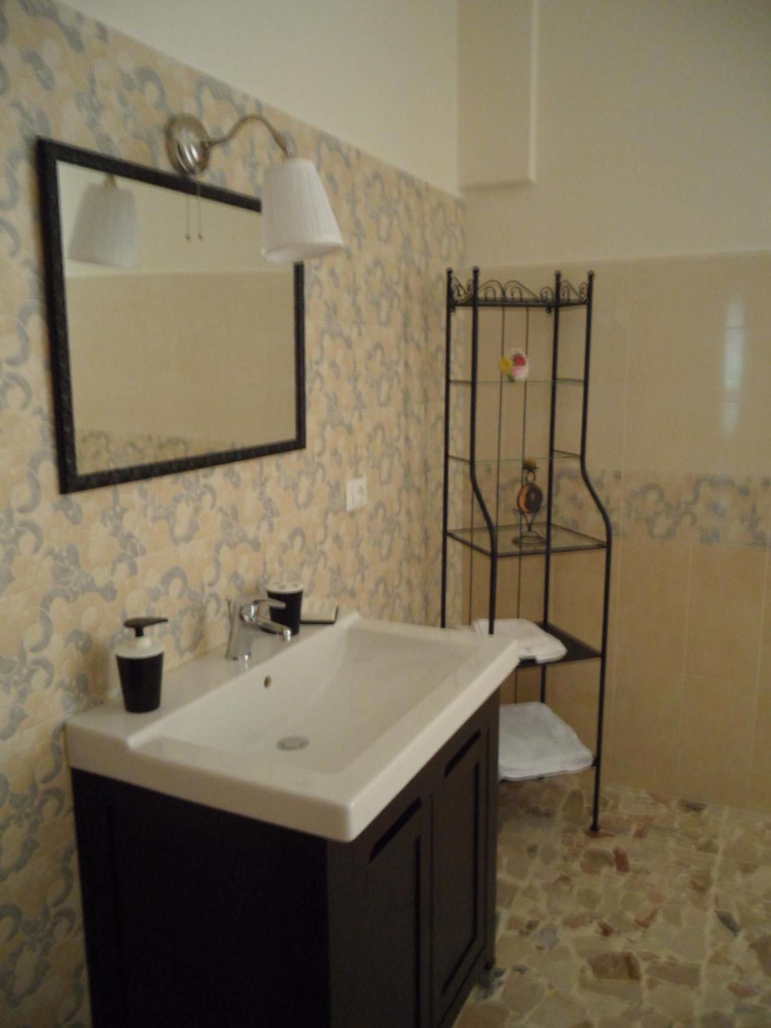 Comfort Triple Room with Shower photo 3