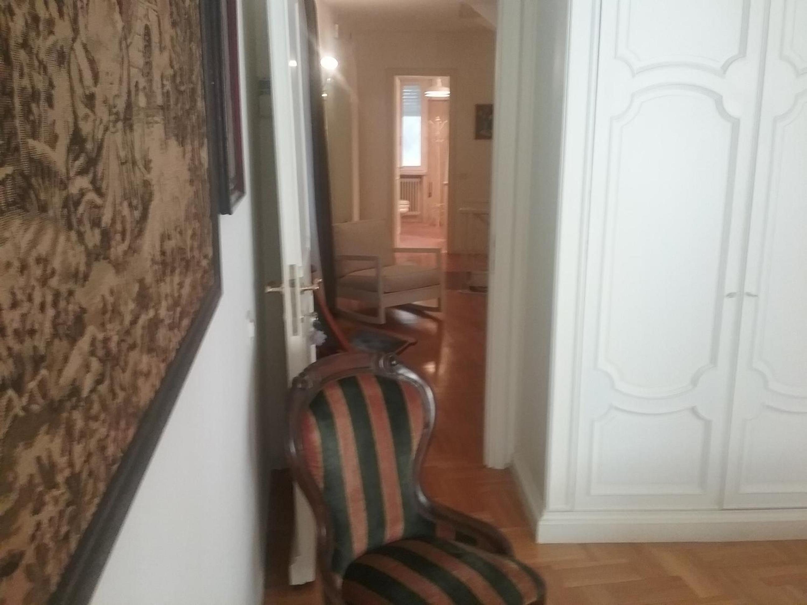 Double Room with Private External Bathroom photo 2