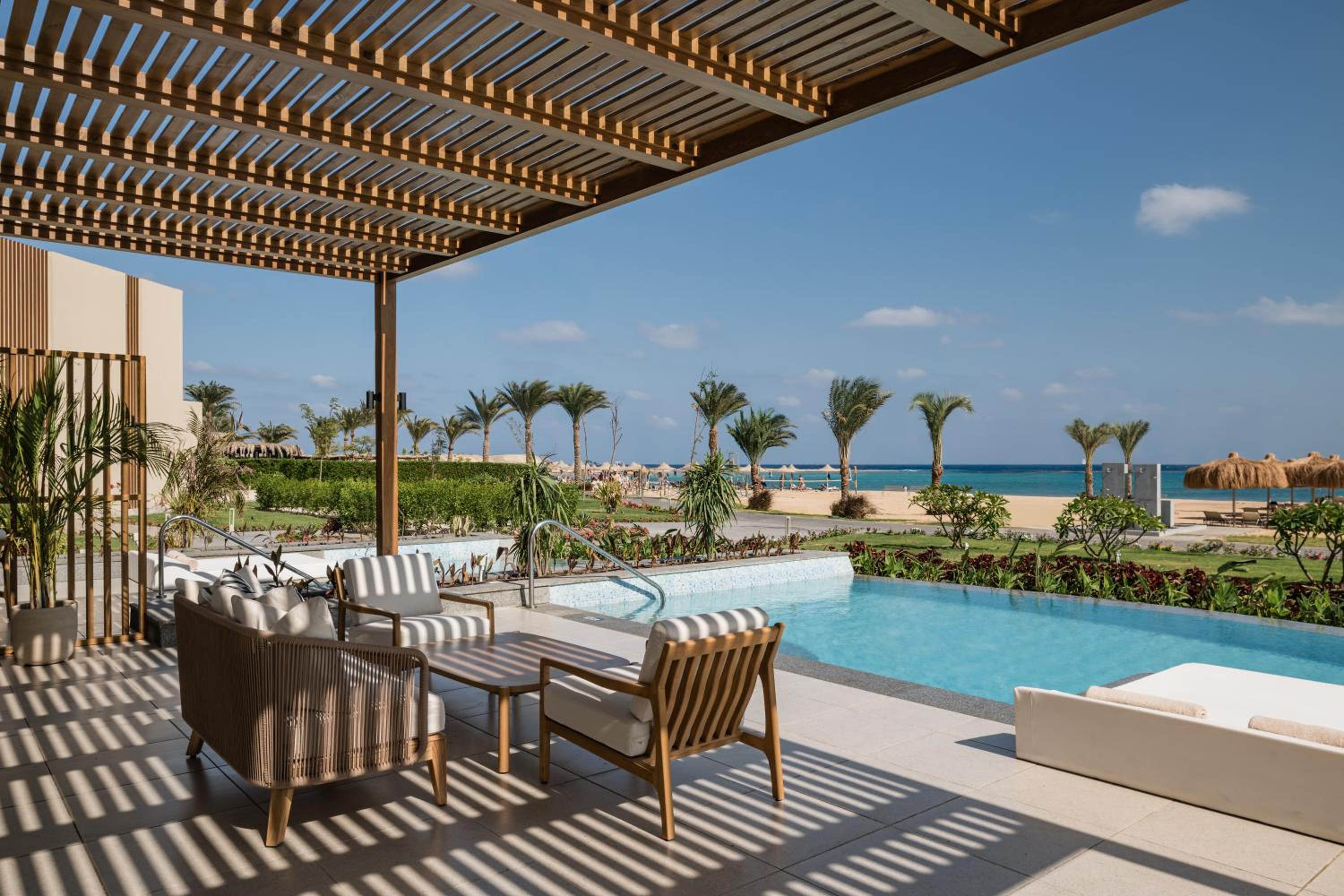 Royal Suite, Queen Bed, Sea View