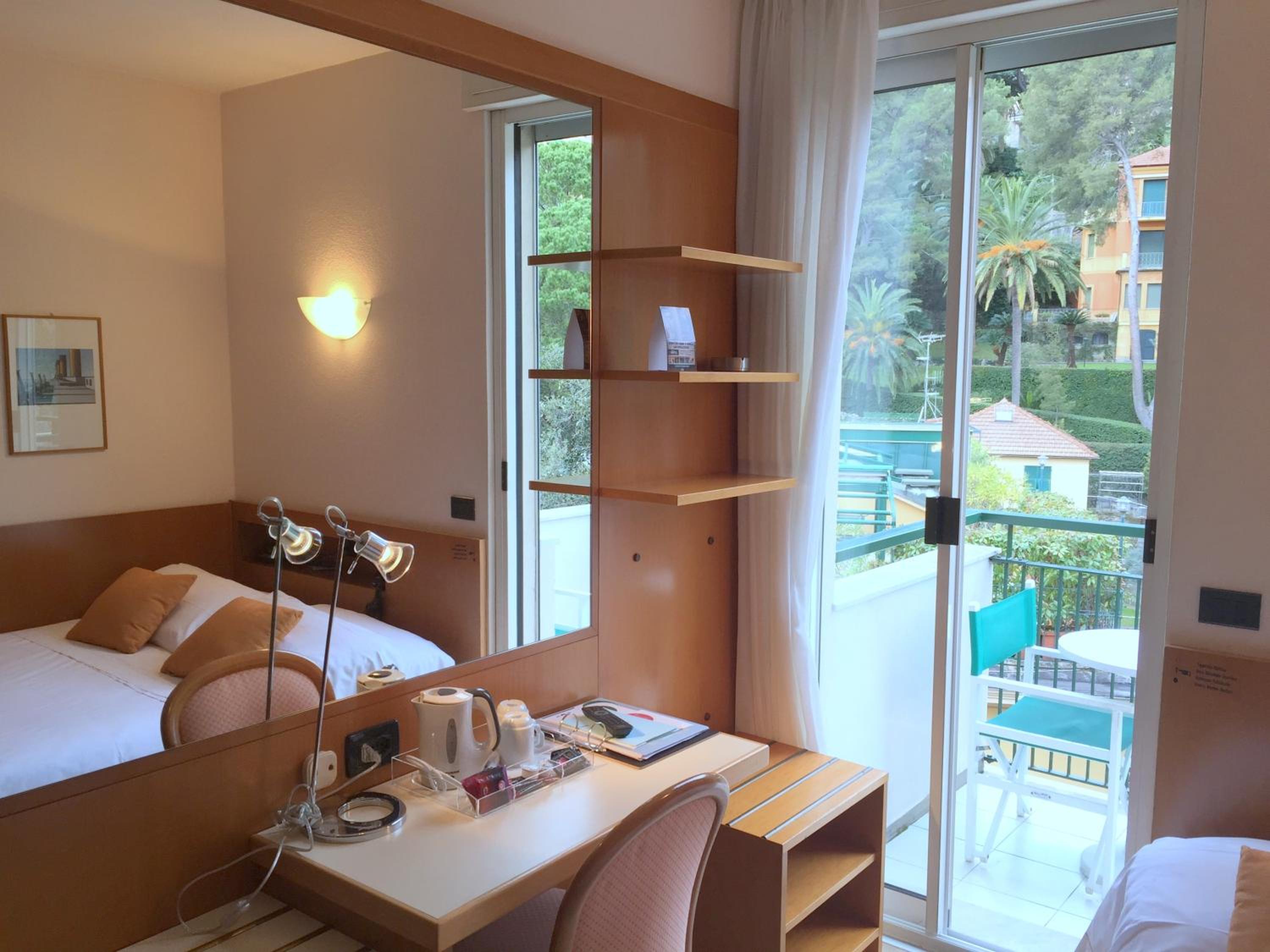 Single Room with Garden View - Photo 4