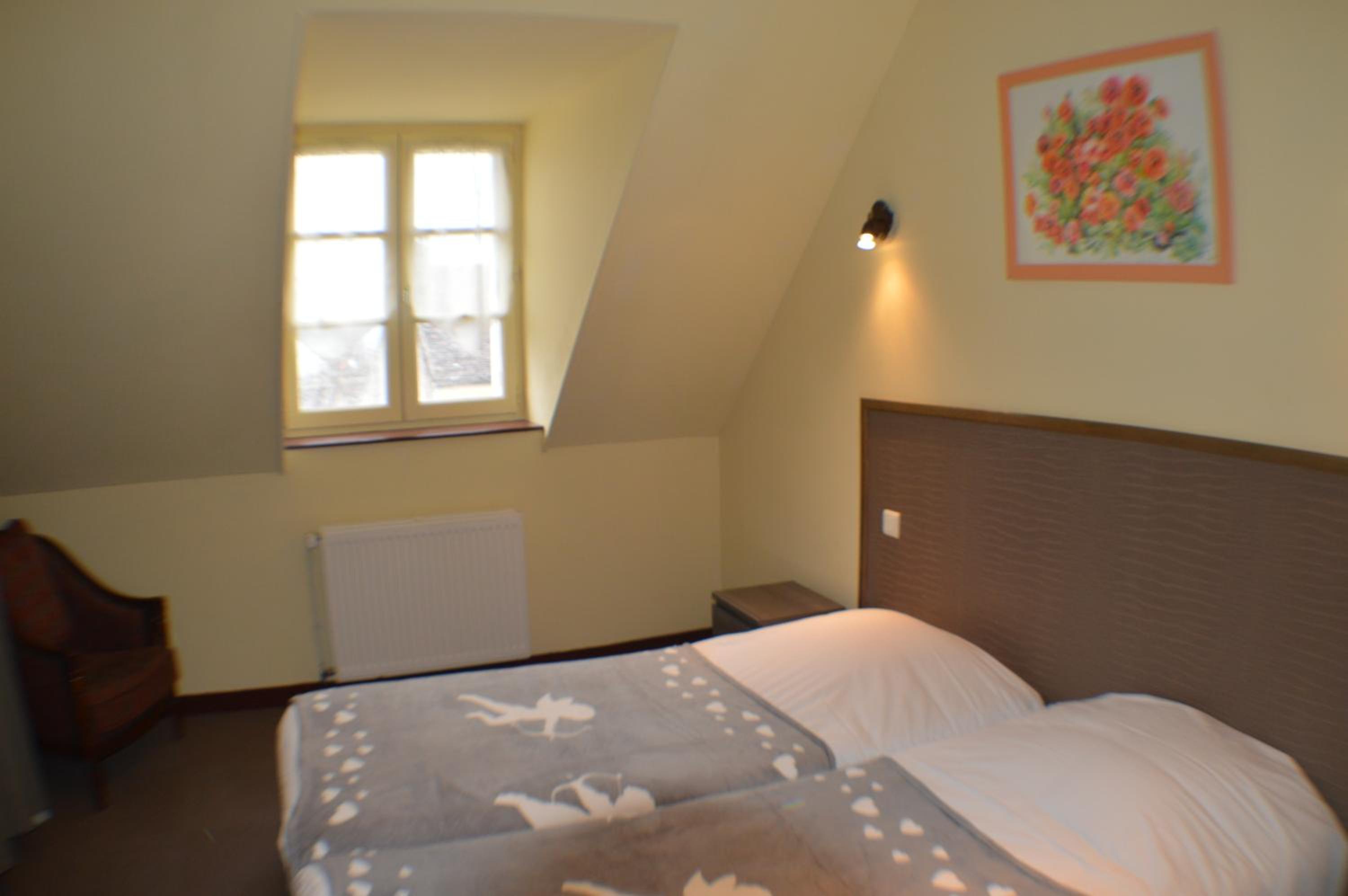 Standard Twin Room photo 3