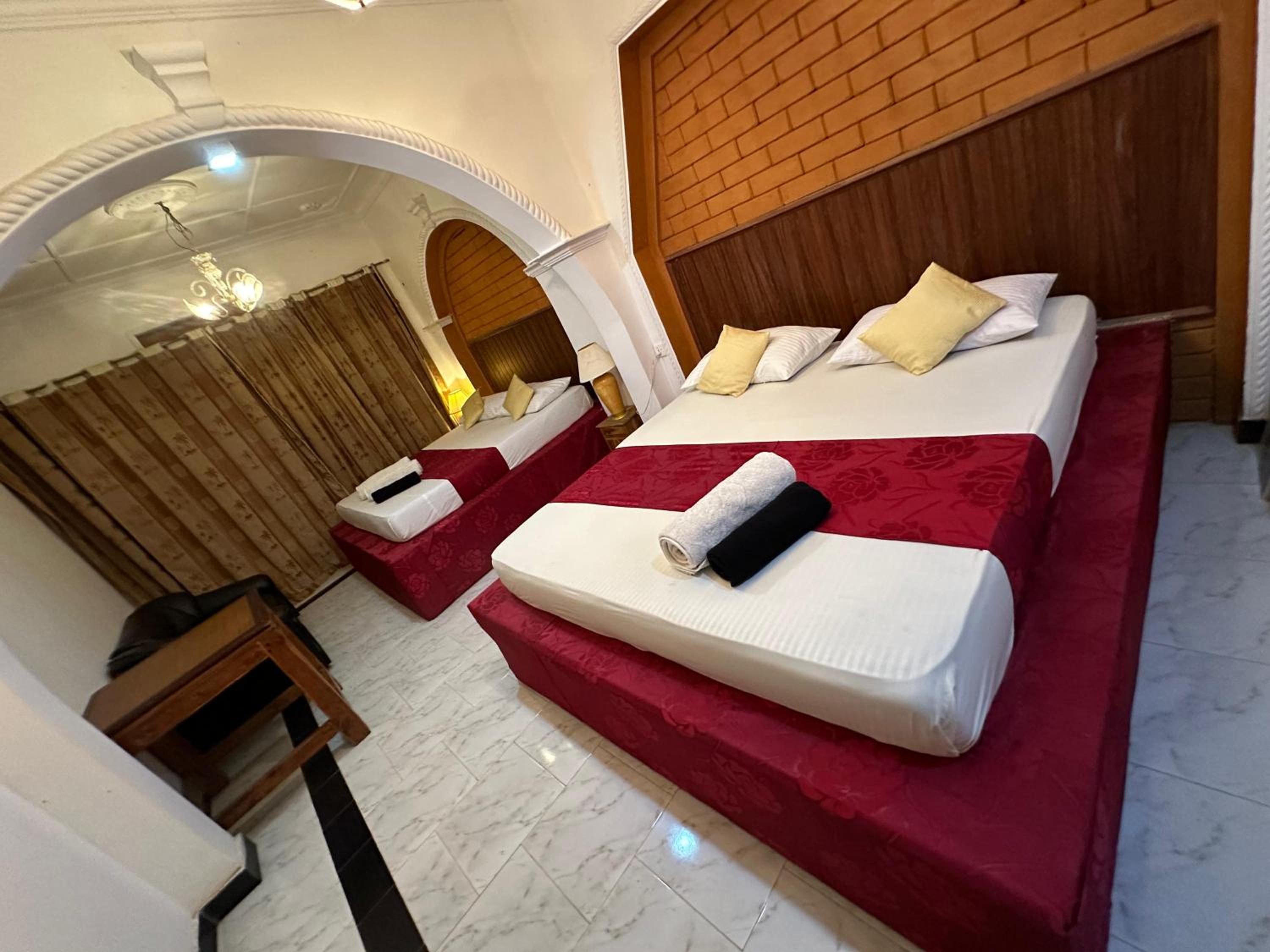 Deluxe Double or Twin Room photo 1