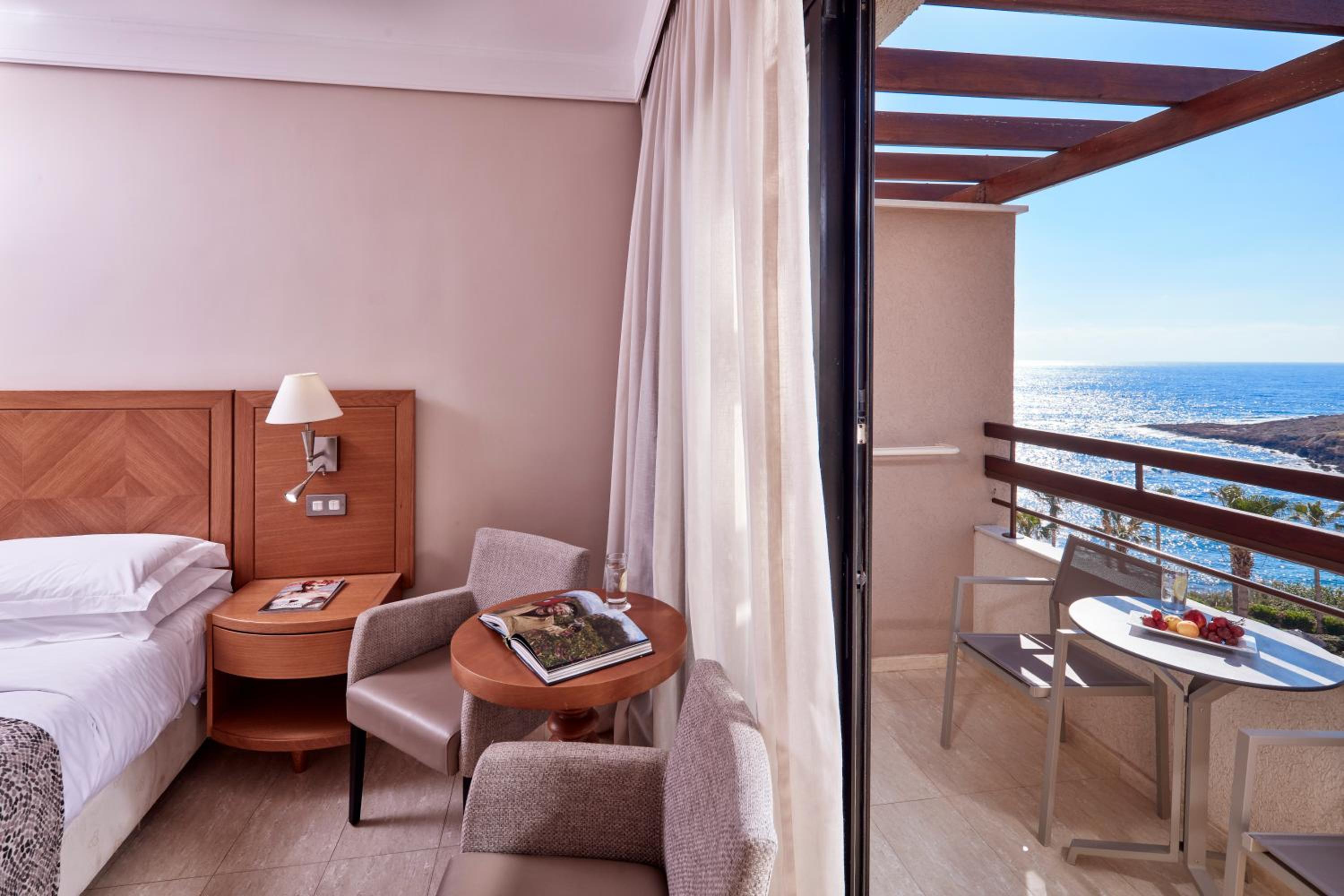 Twin / Double Room Side Sea View photo 3