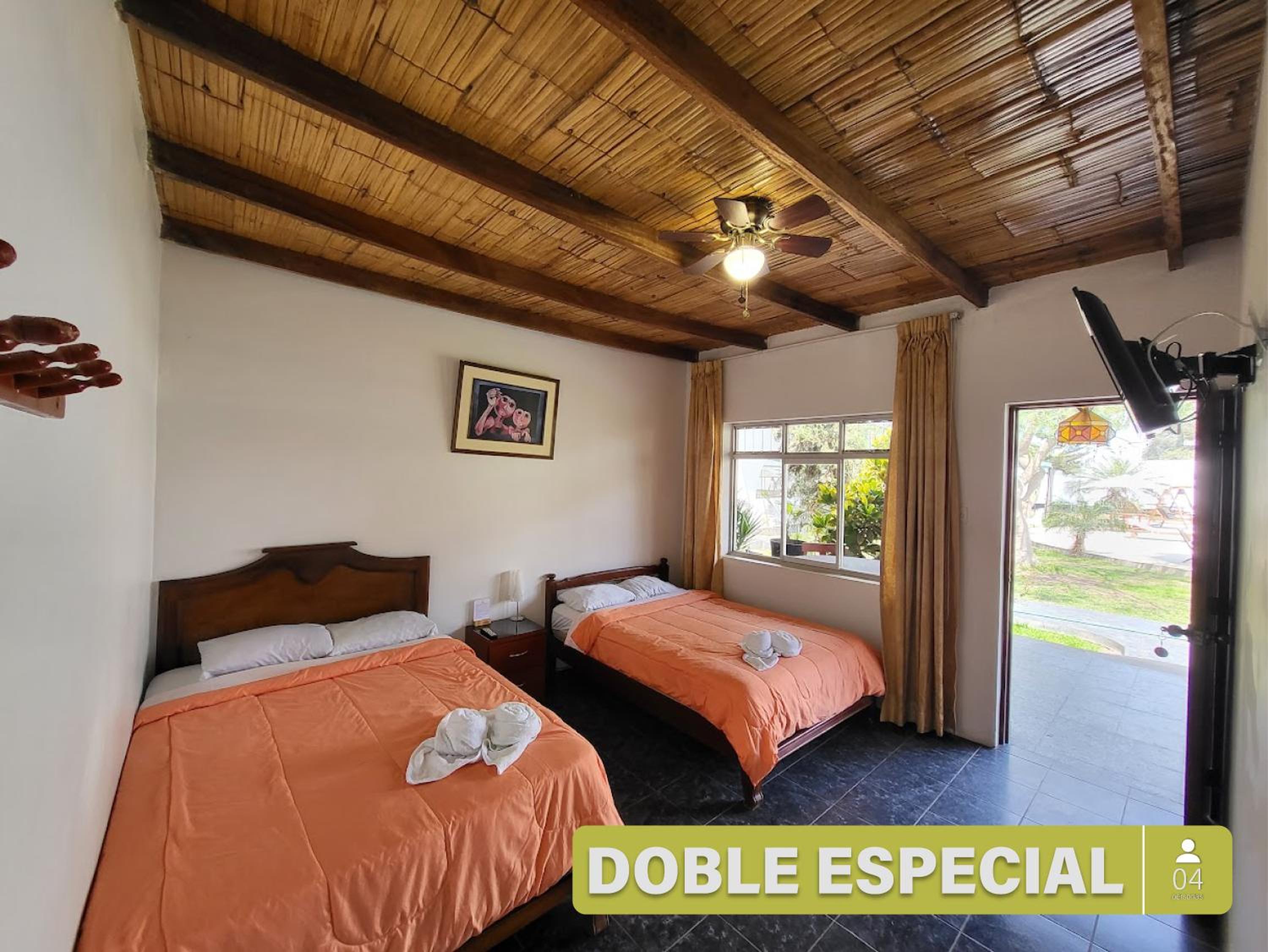 Superior Double or Twin Room with Pool View photo 1