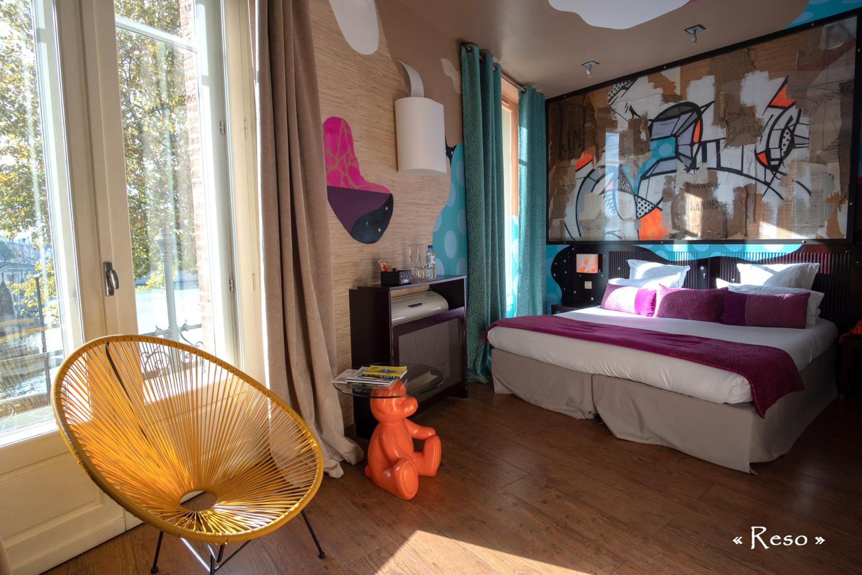 Deluxe Double or Twin Room photo 2