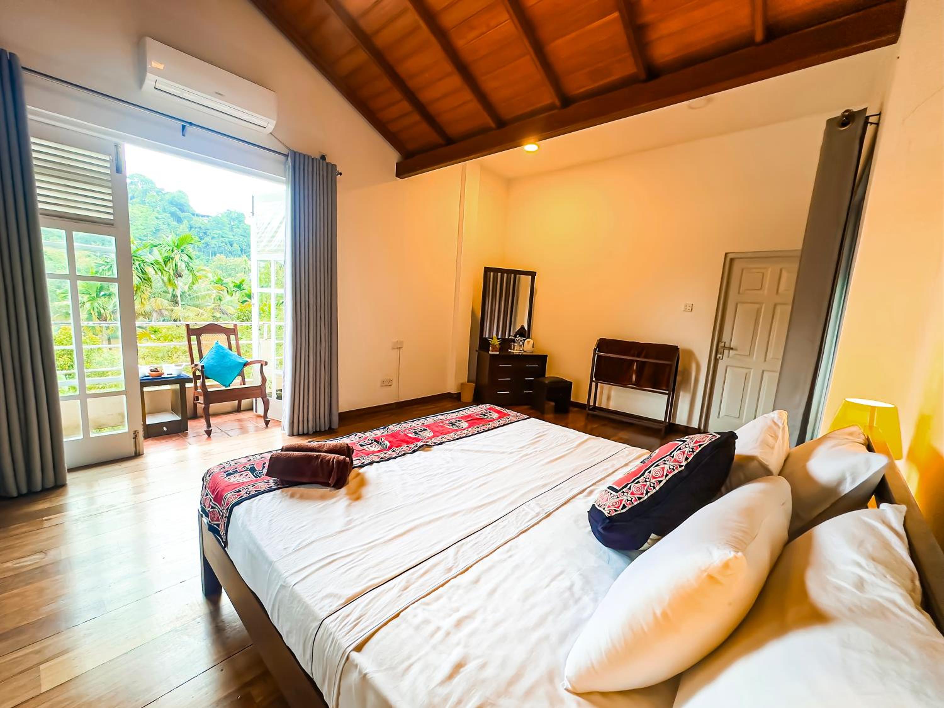 Deluxe Double Room - Photo 1