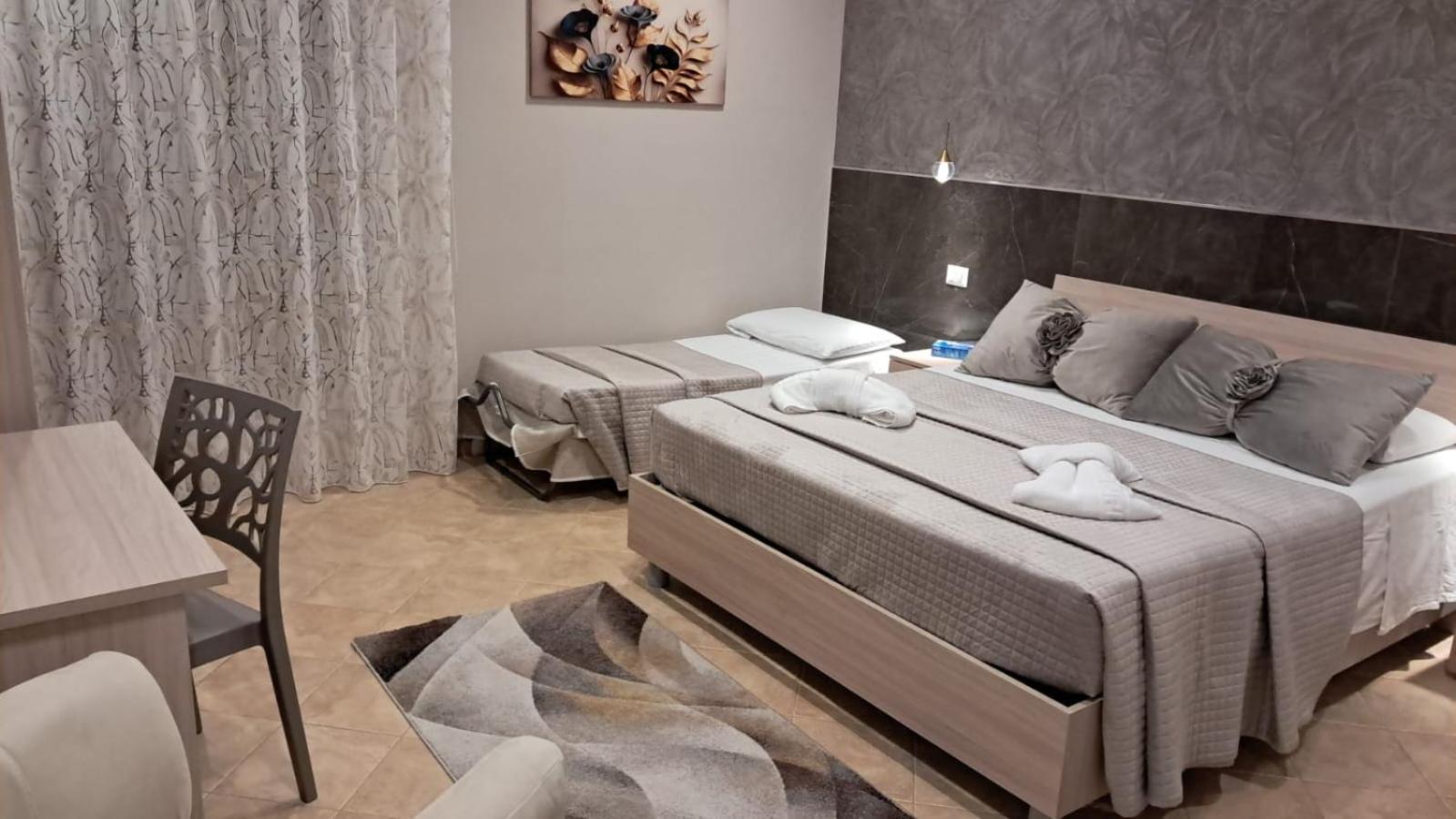 Triple Room