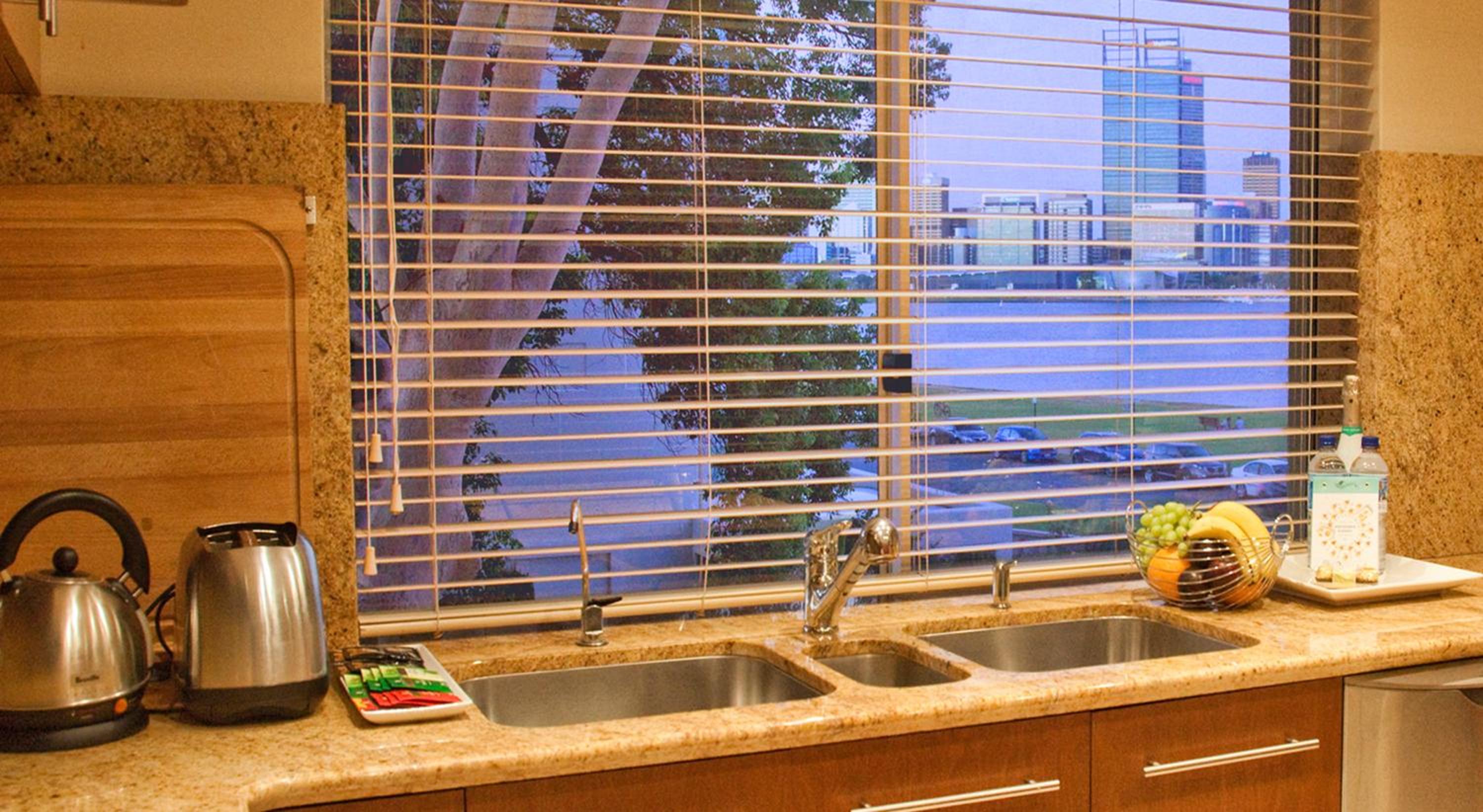 Grand One-Bedroom Suite with River View photo 2