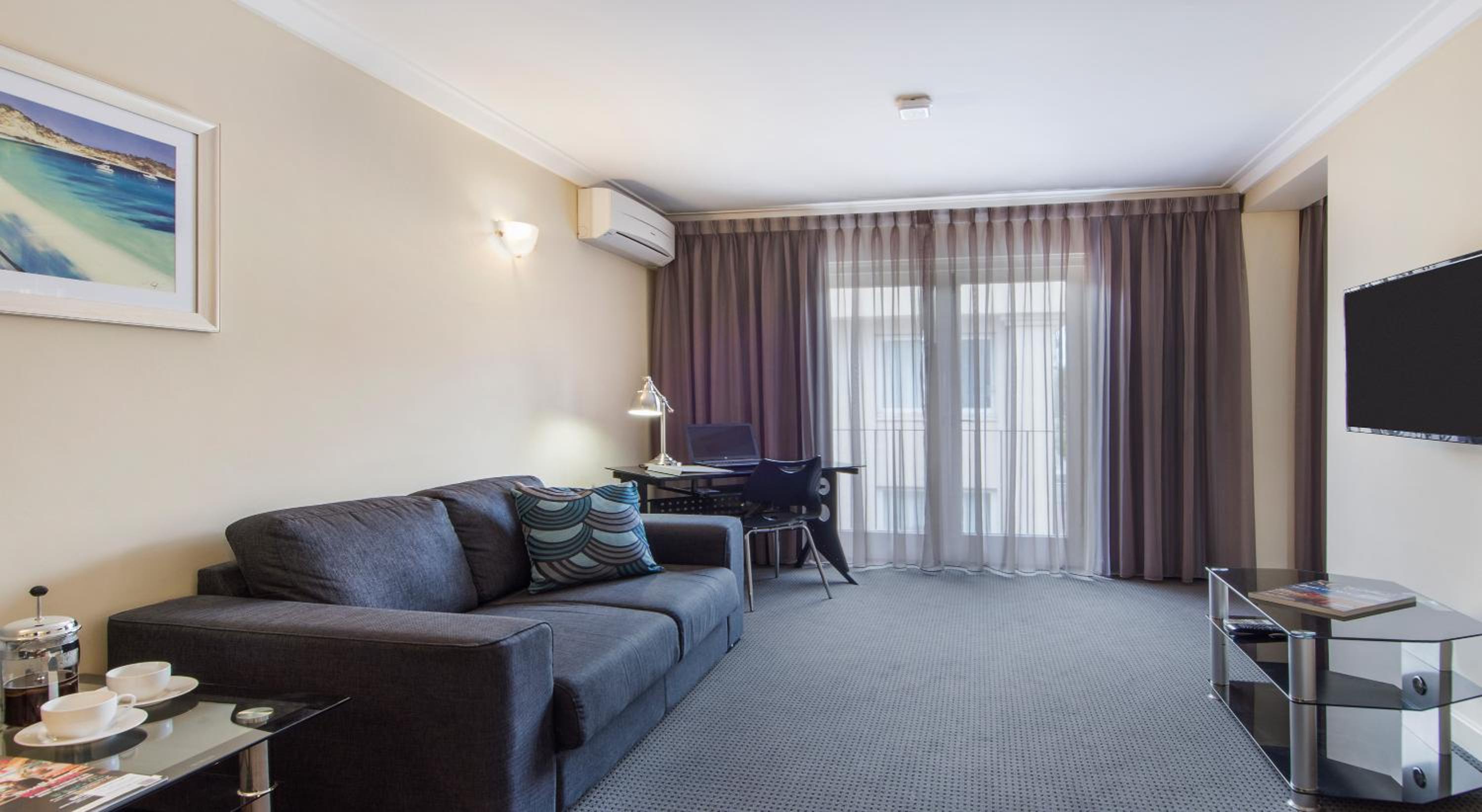 Standard One-Bedroom Twin Bed Suite