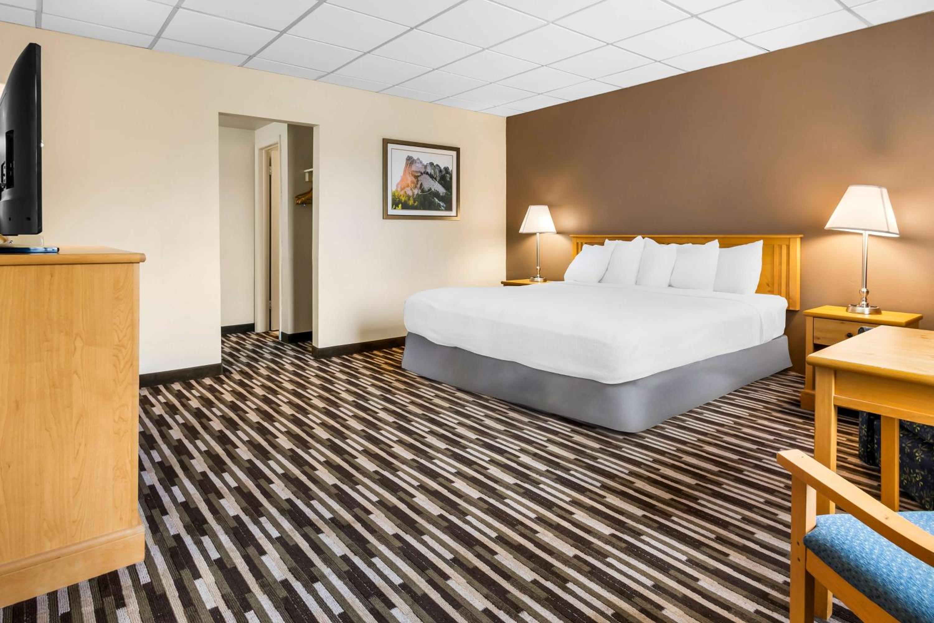 King Room - Second Floor/Non-Smoking photo 2