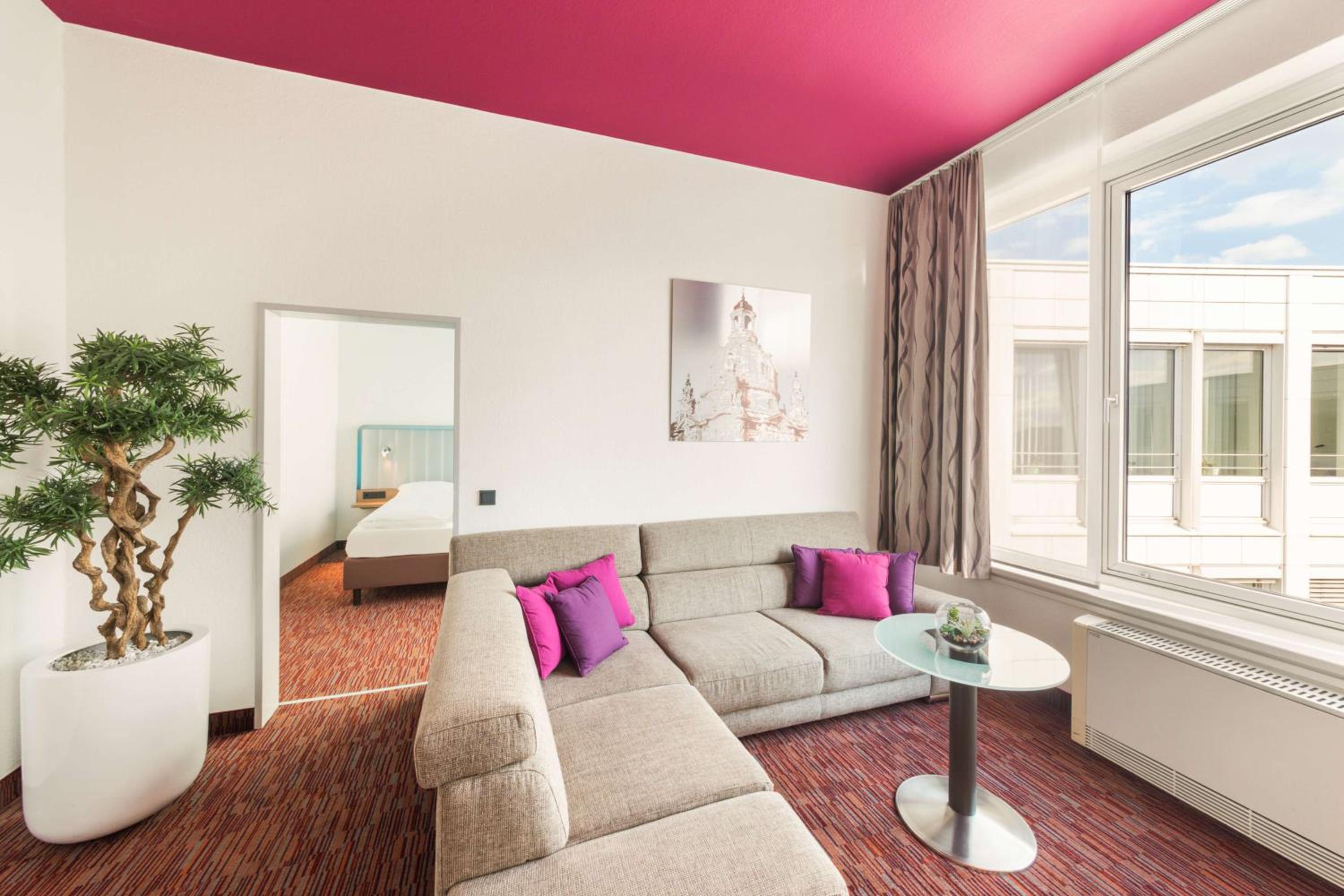 Double Suite with Separate Living Area - Top Floor - Photo 3