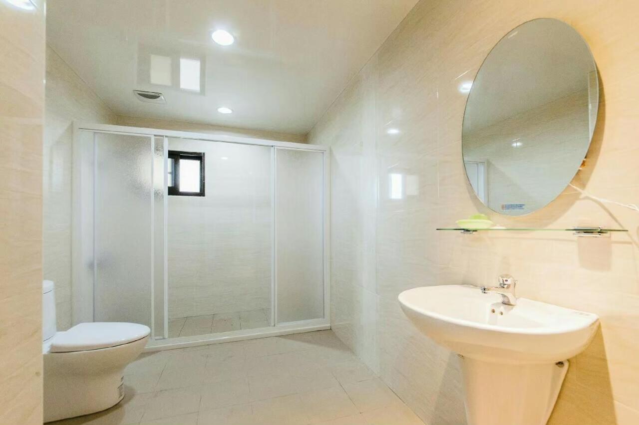 Quadruple Room with Private Bathroom photo 1