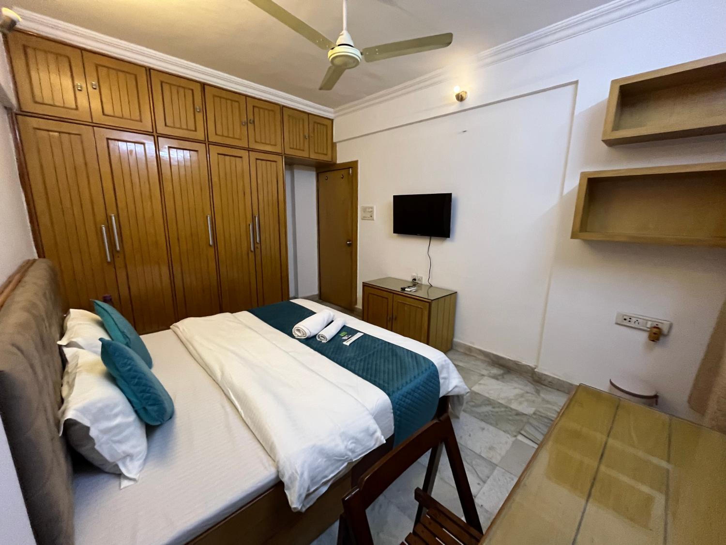 Double Room with Private External Bathroom