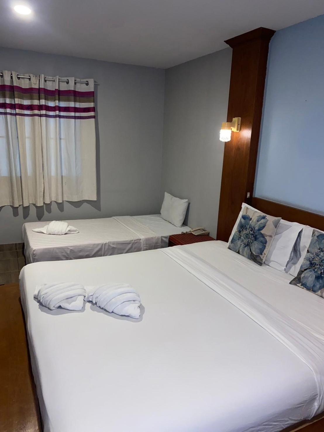 Standard Triple Room - Photo 6