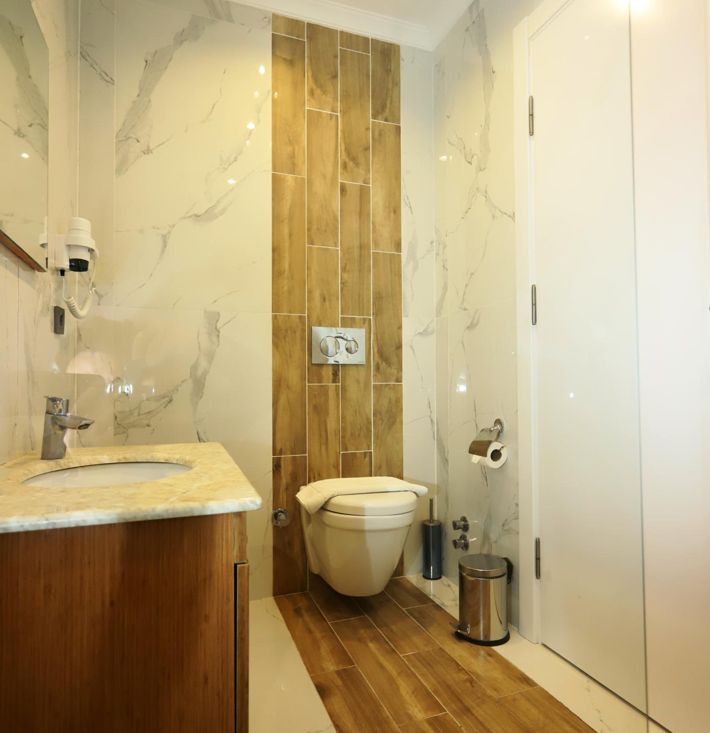 Standard Room - Land View photo 3
