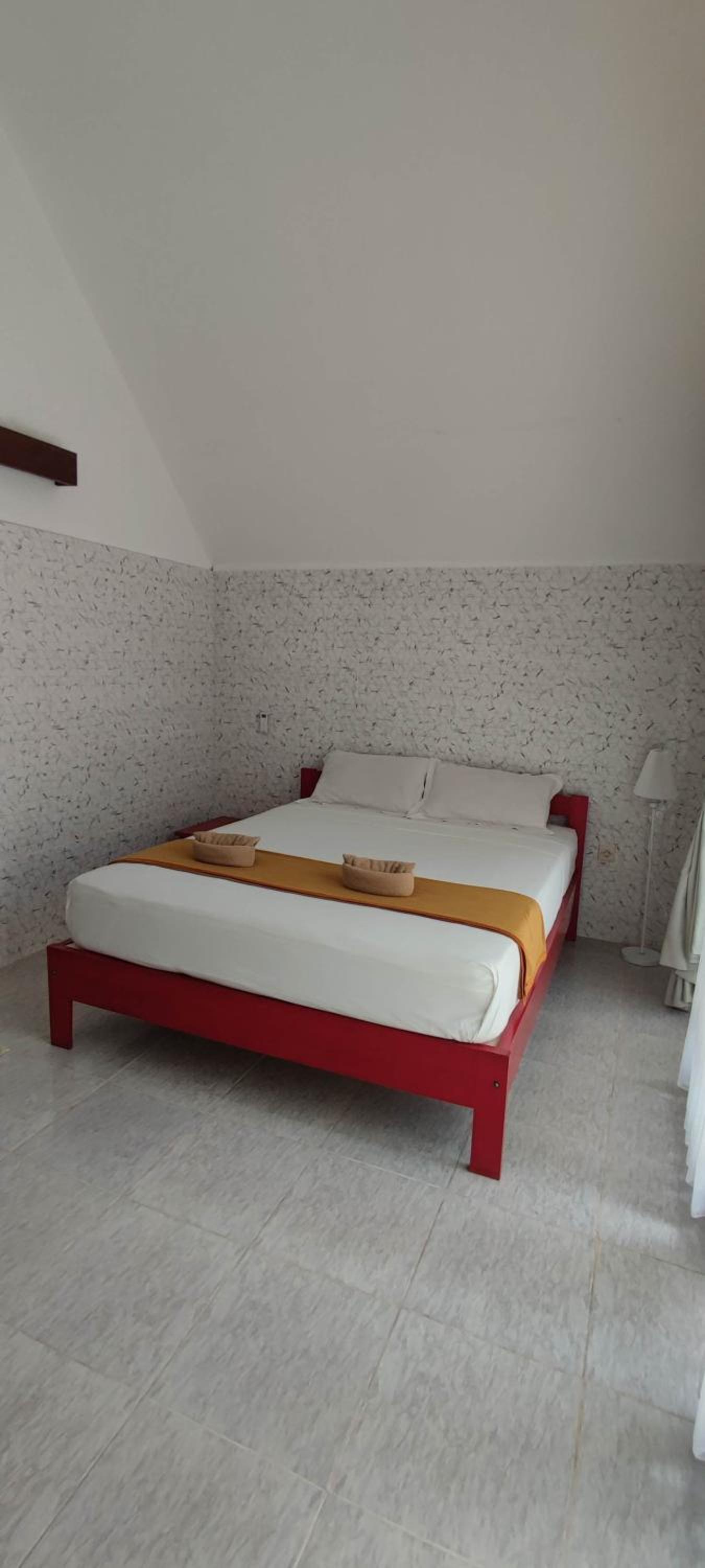 Superior Bungalow - Photo 3