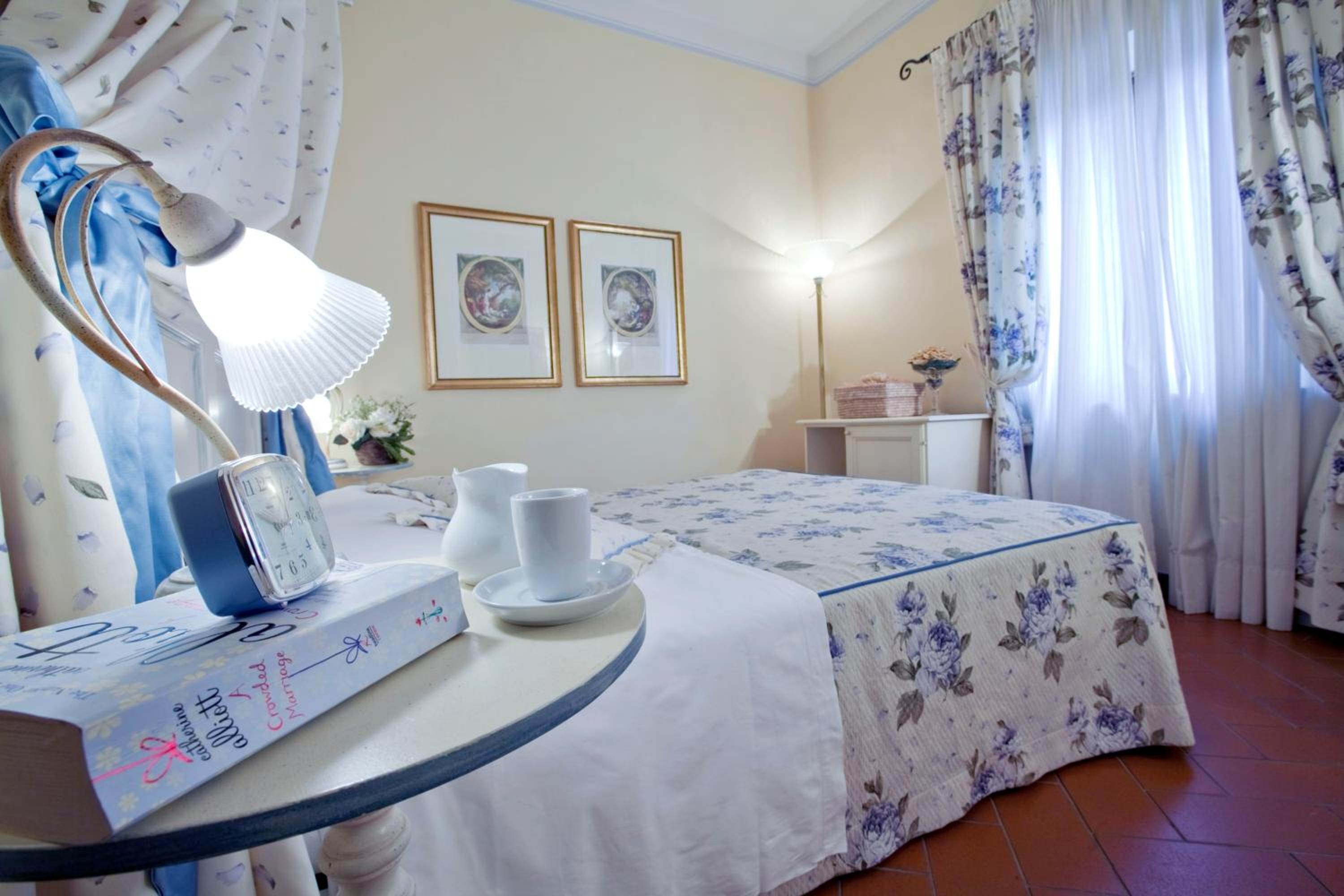 Double Room with Country View - Photo 4