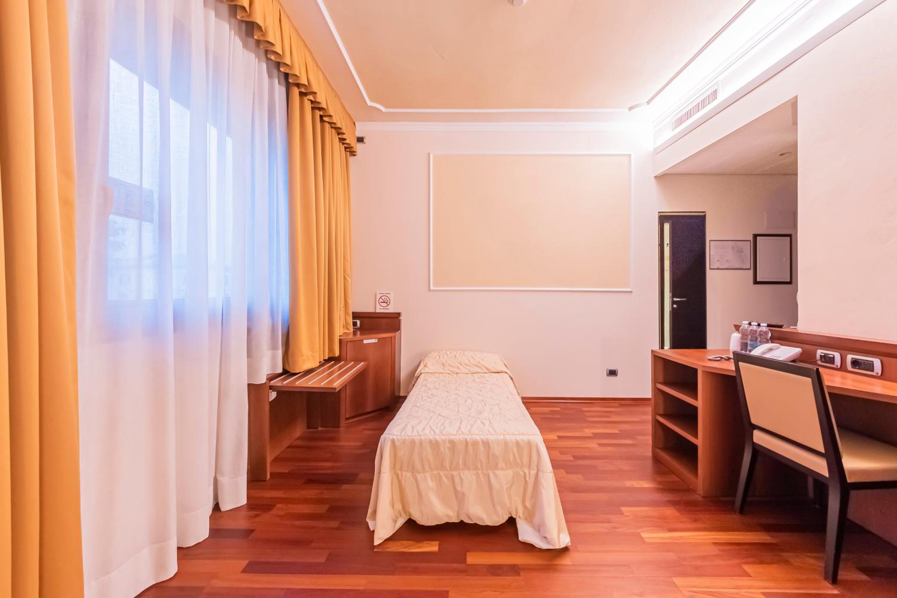 Junior Suite - Photo 2