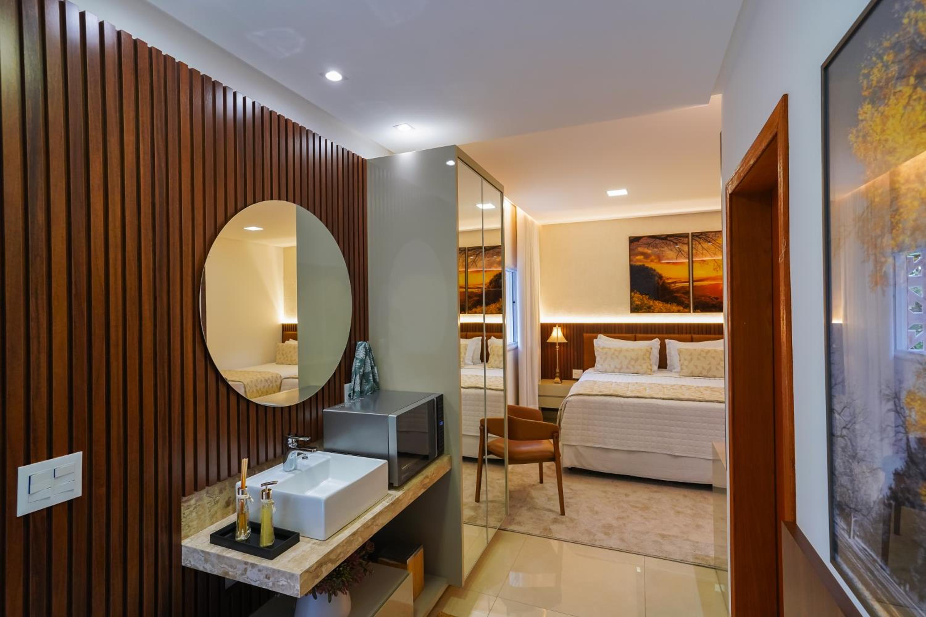 Suite with Spa Bath photo 2