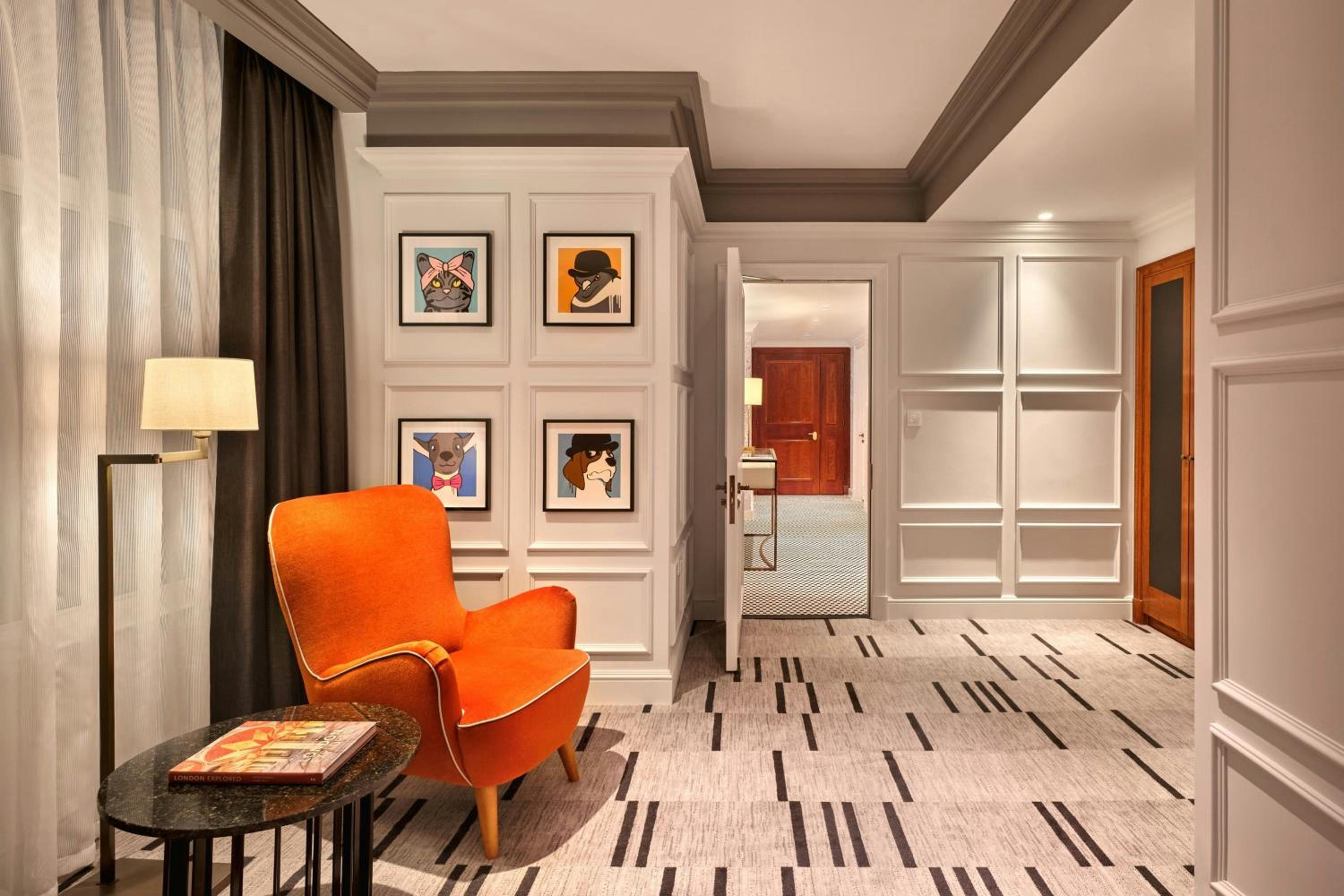 Two-Bedroom Suite with Big Ben Balcony - Club Lounge Access
