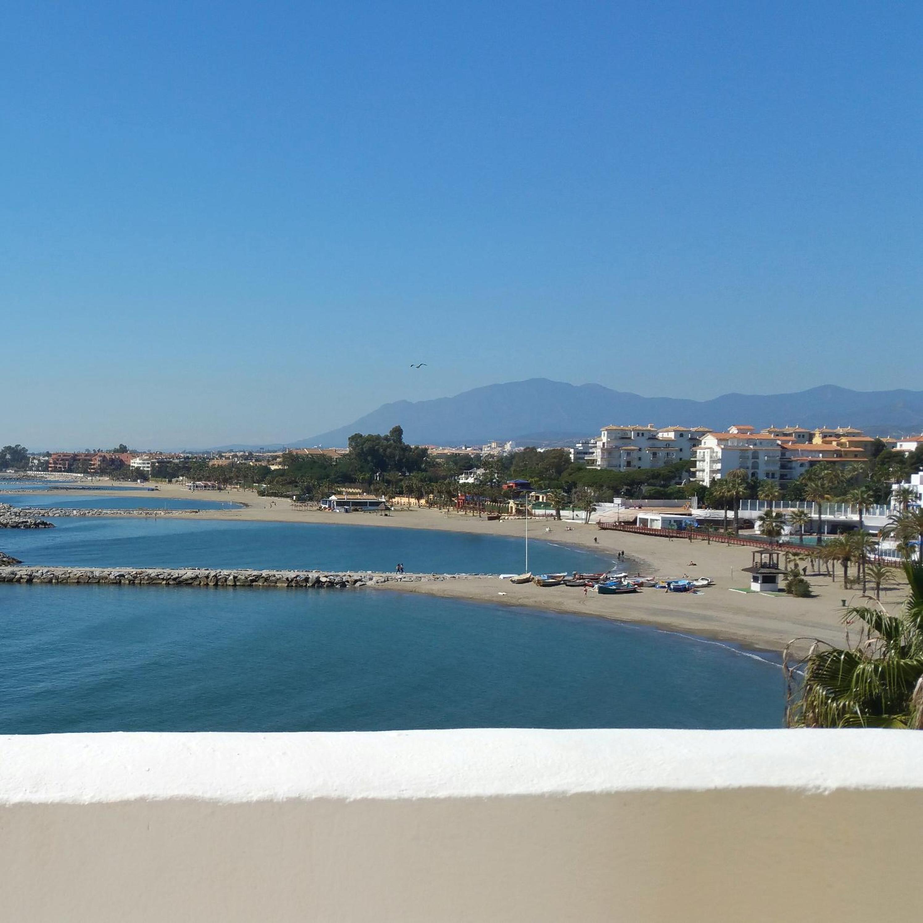 Two-Bedroom Apartment with Sea View (4 Adults) - Photo 5