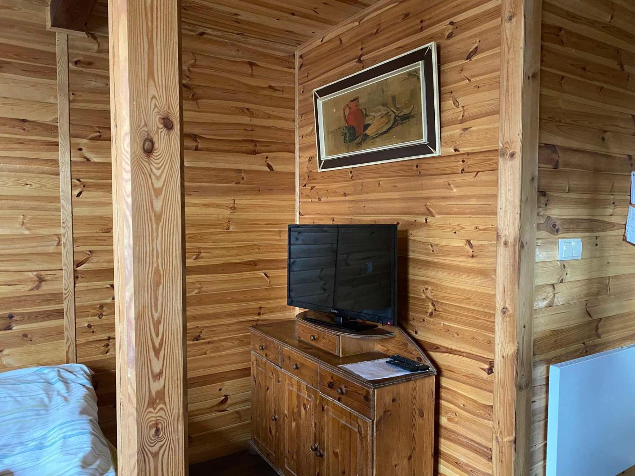 Double or Twin Room with Bathroom - Photo 4