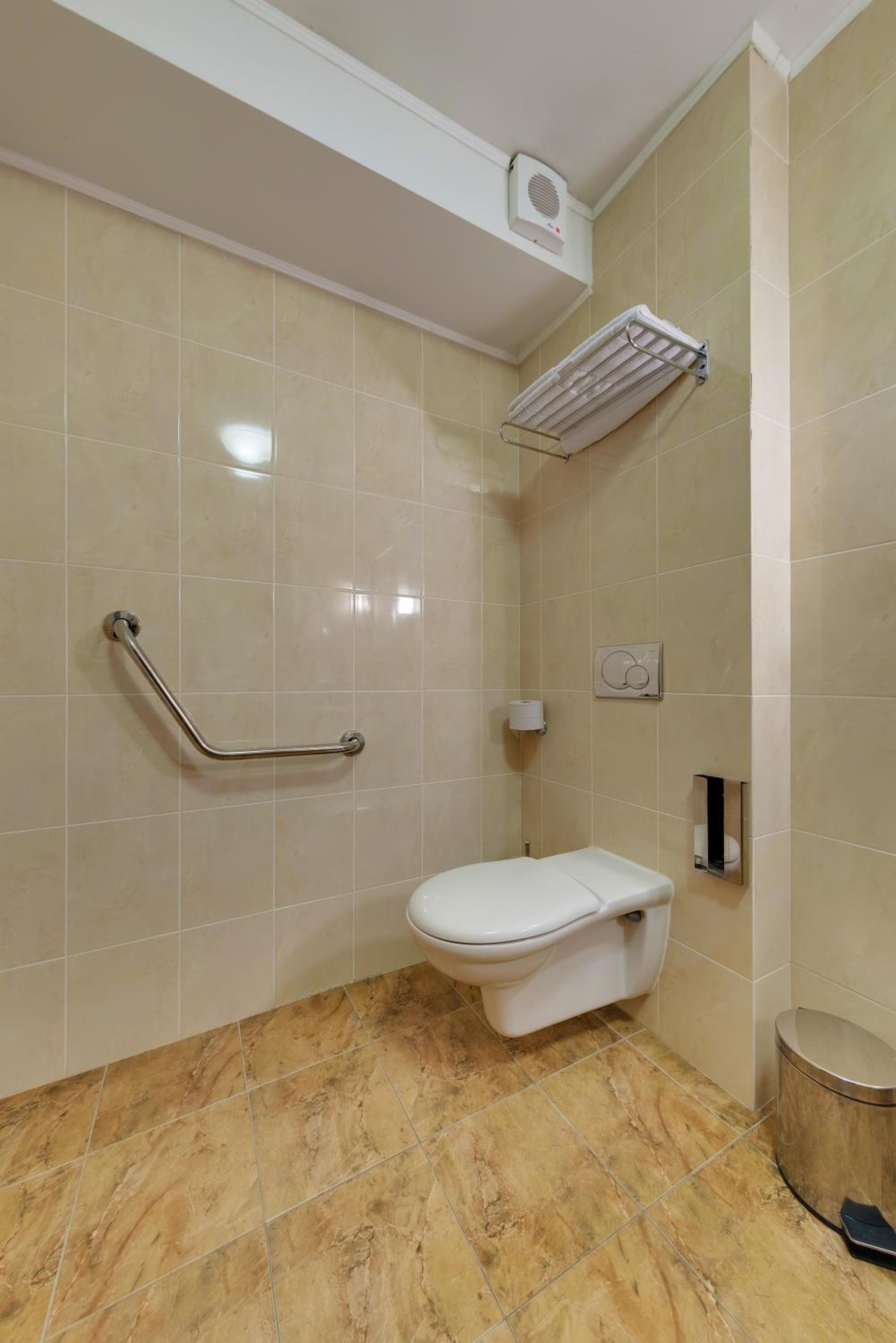 Double Room - Disability Access - Photo 7