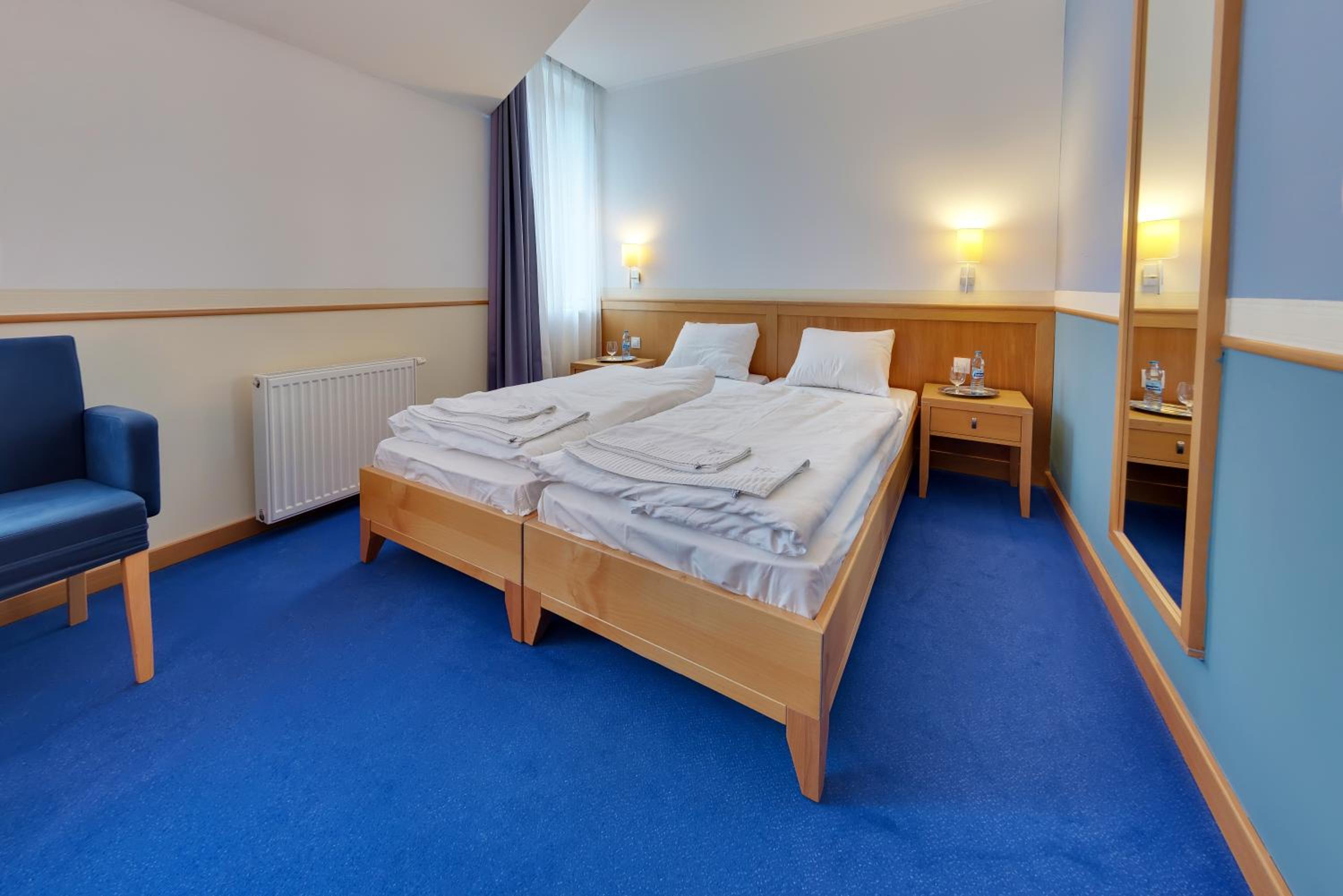 Double or Twin Room - Photo 1