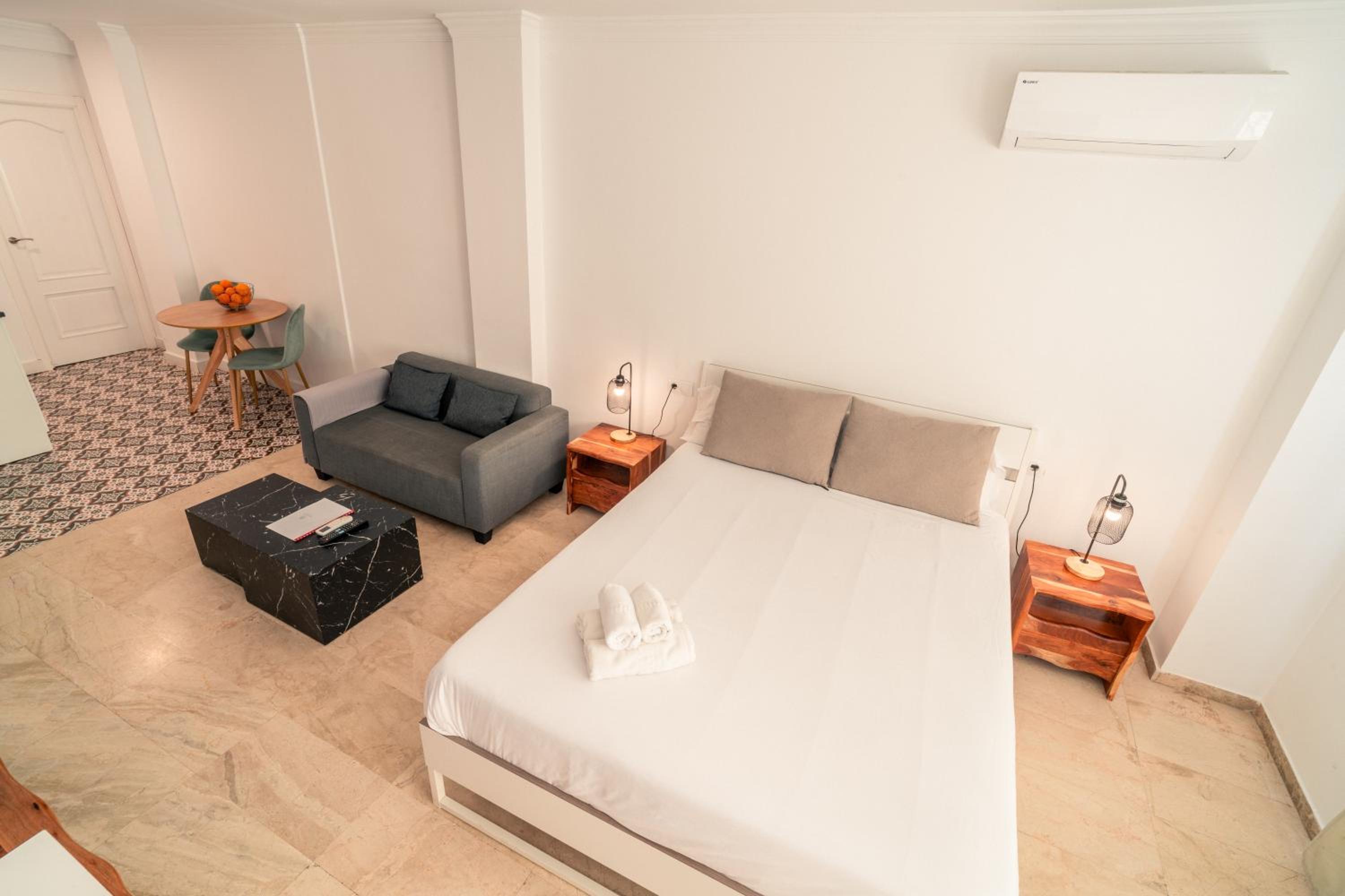 Studio Apartment