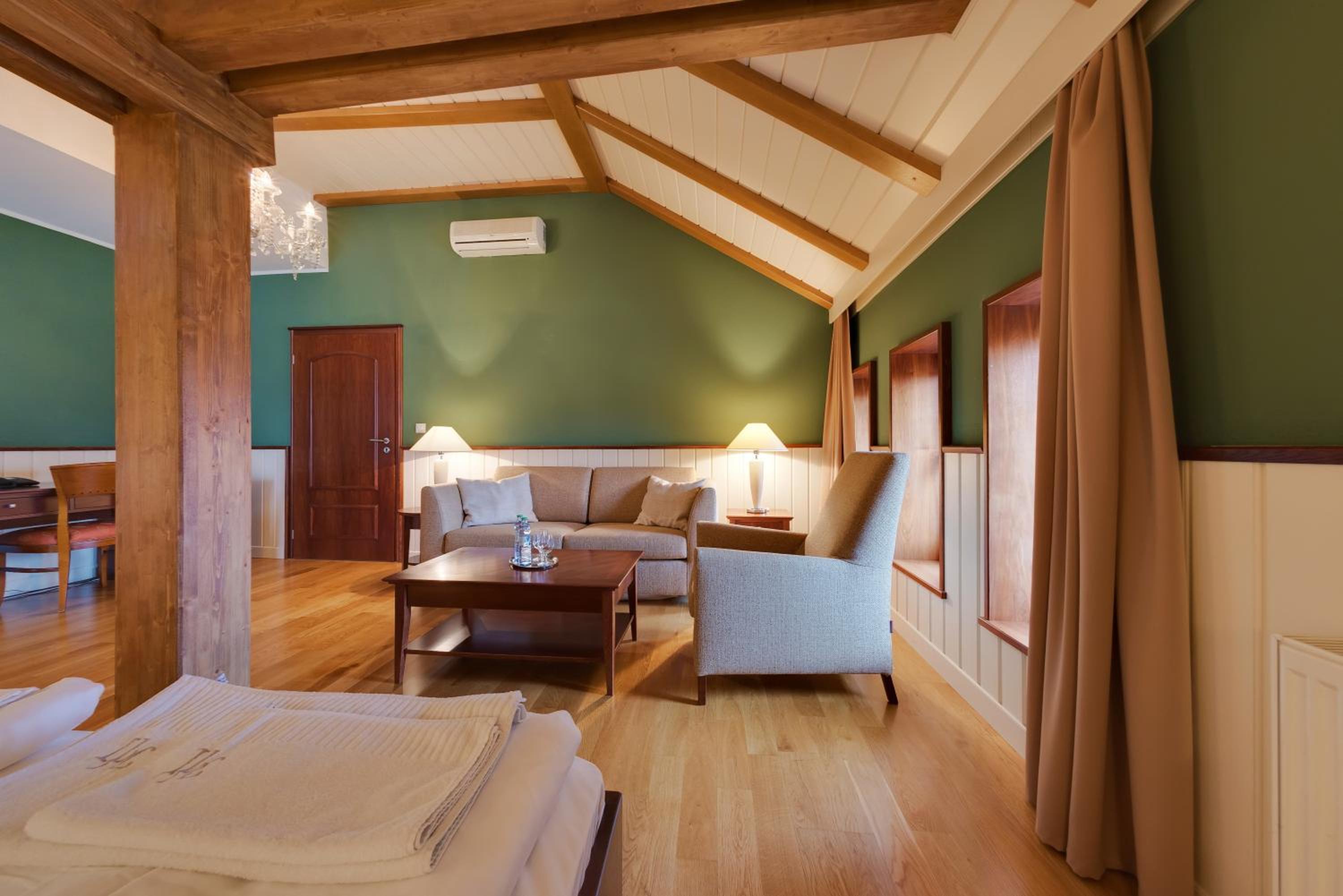 Deluxe Double Room - Photo 1