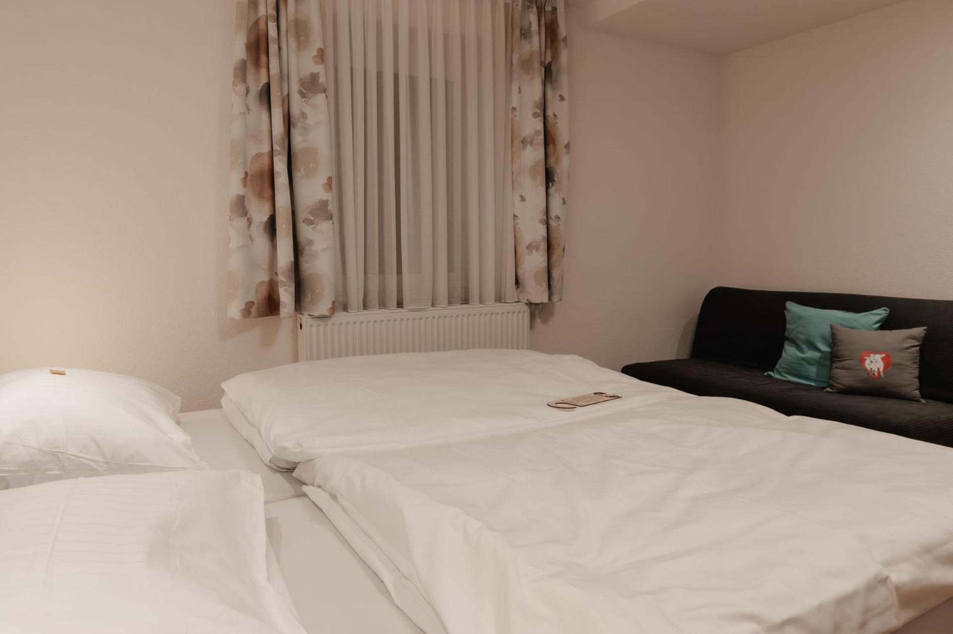 Standard Triple Room - Photo 4