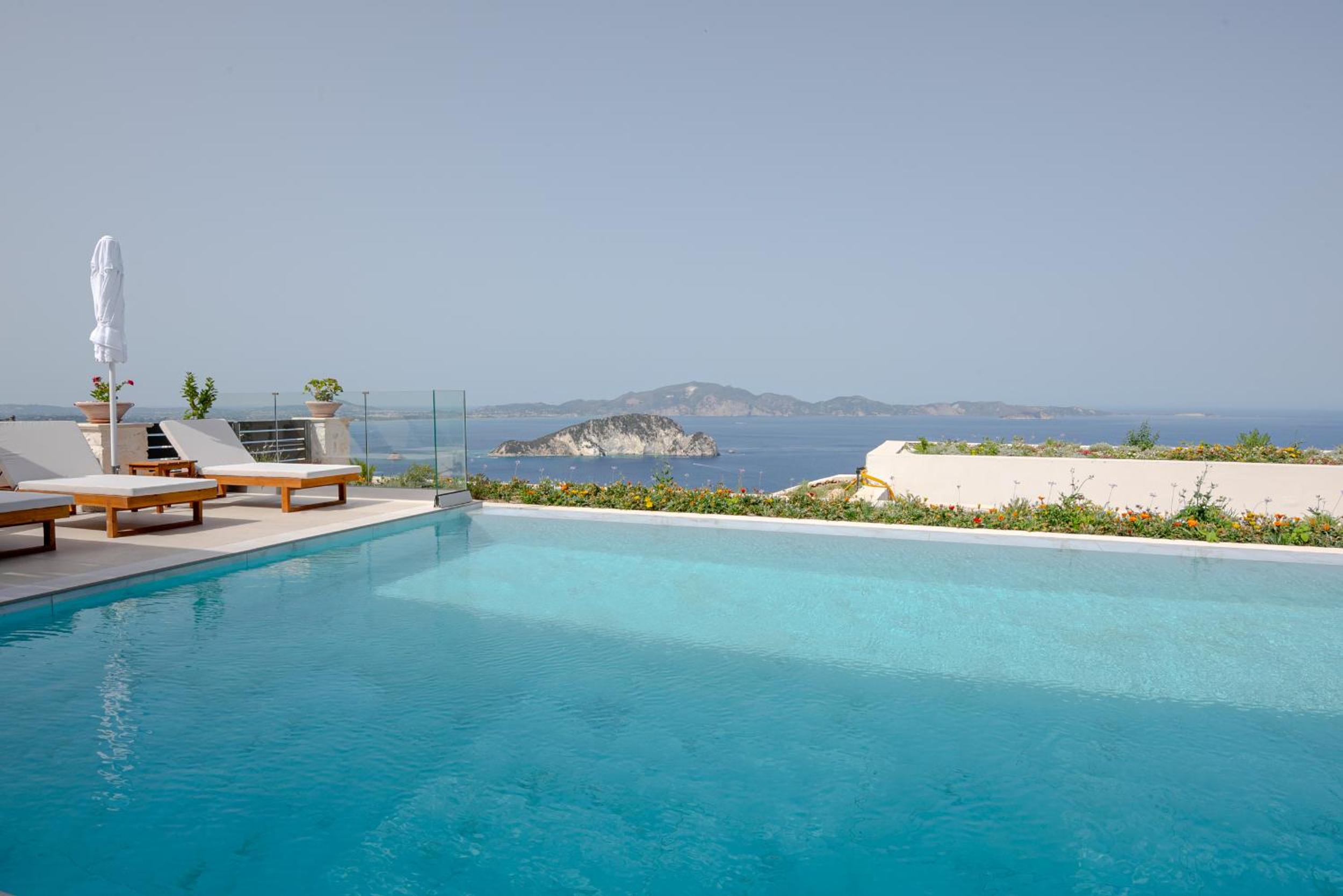 Three-Bedroom Villa photo 2