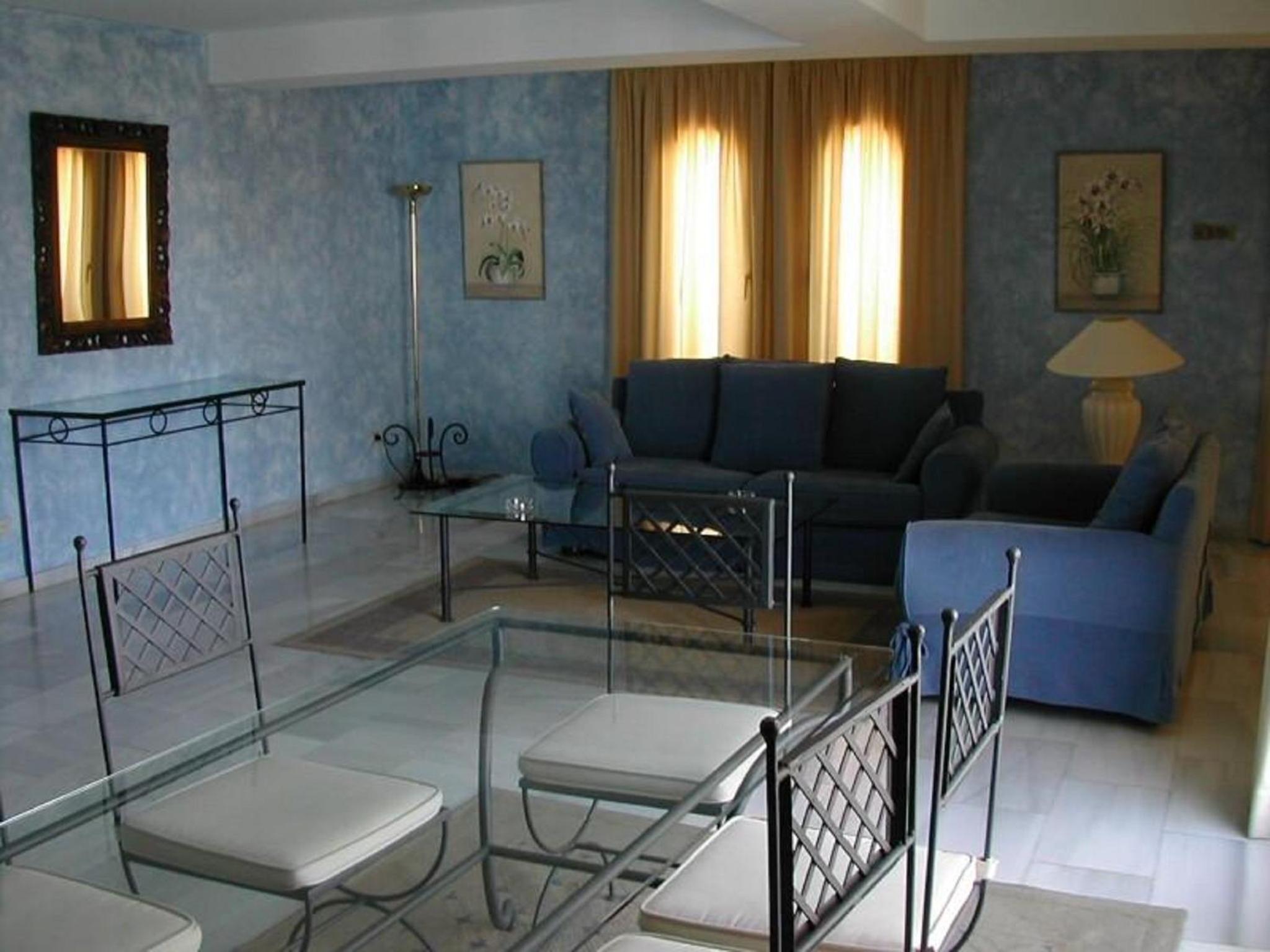 Two-Bedroom Apartment (4 Adults) - Photo 5