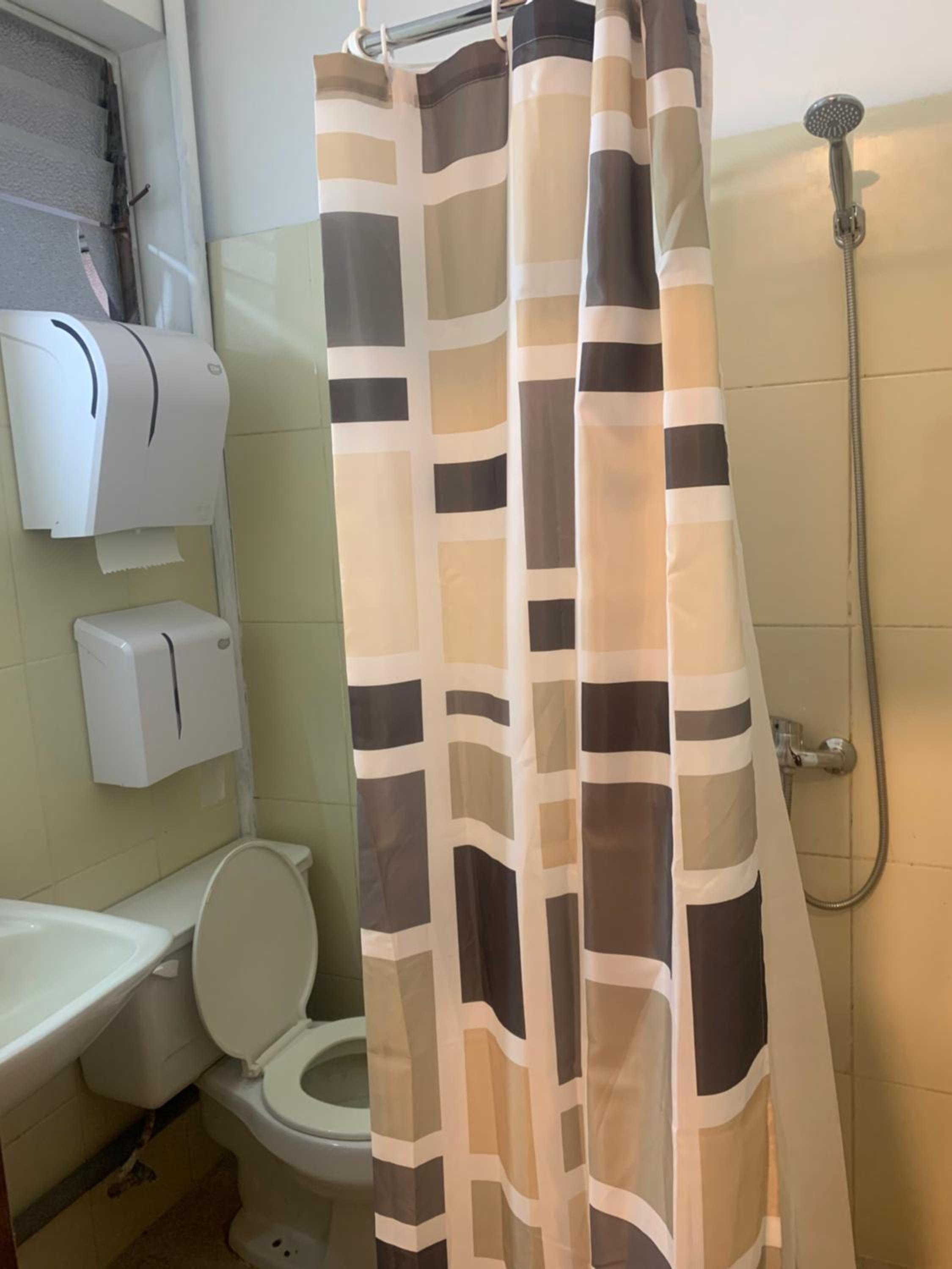 Single Room with Private Bathroom photo 1