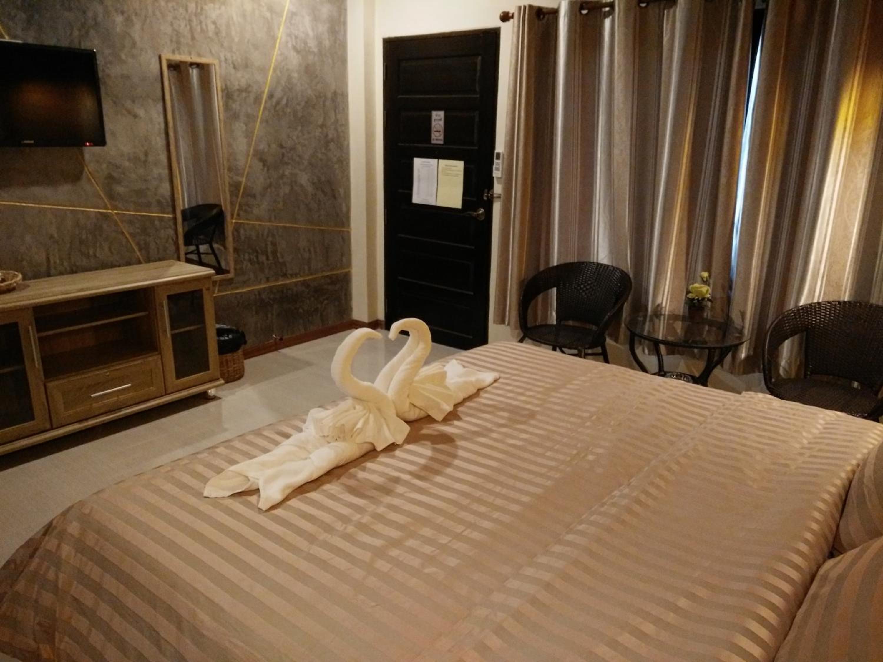 Standard King Room photo 1