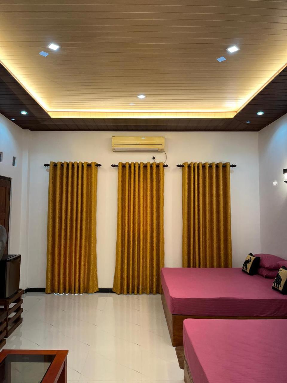 Deluxe Family Room photo 3