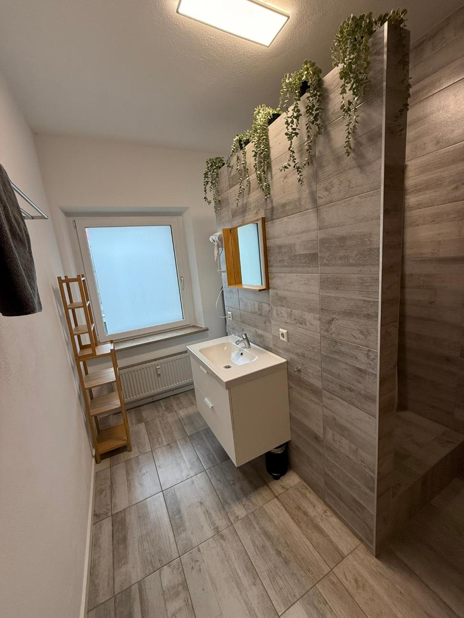 Economy Triple Room with Shared Bathroom