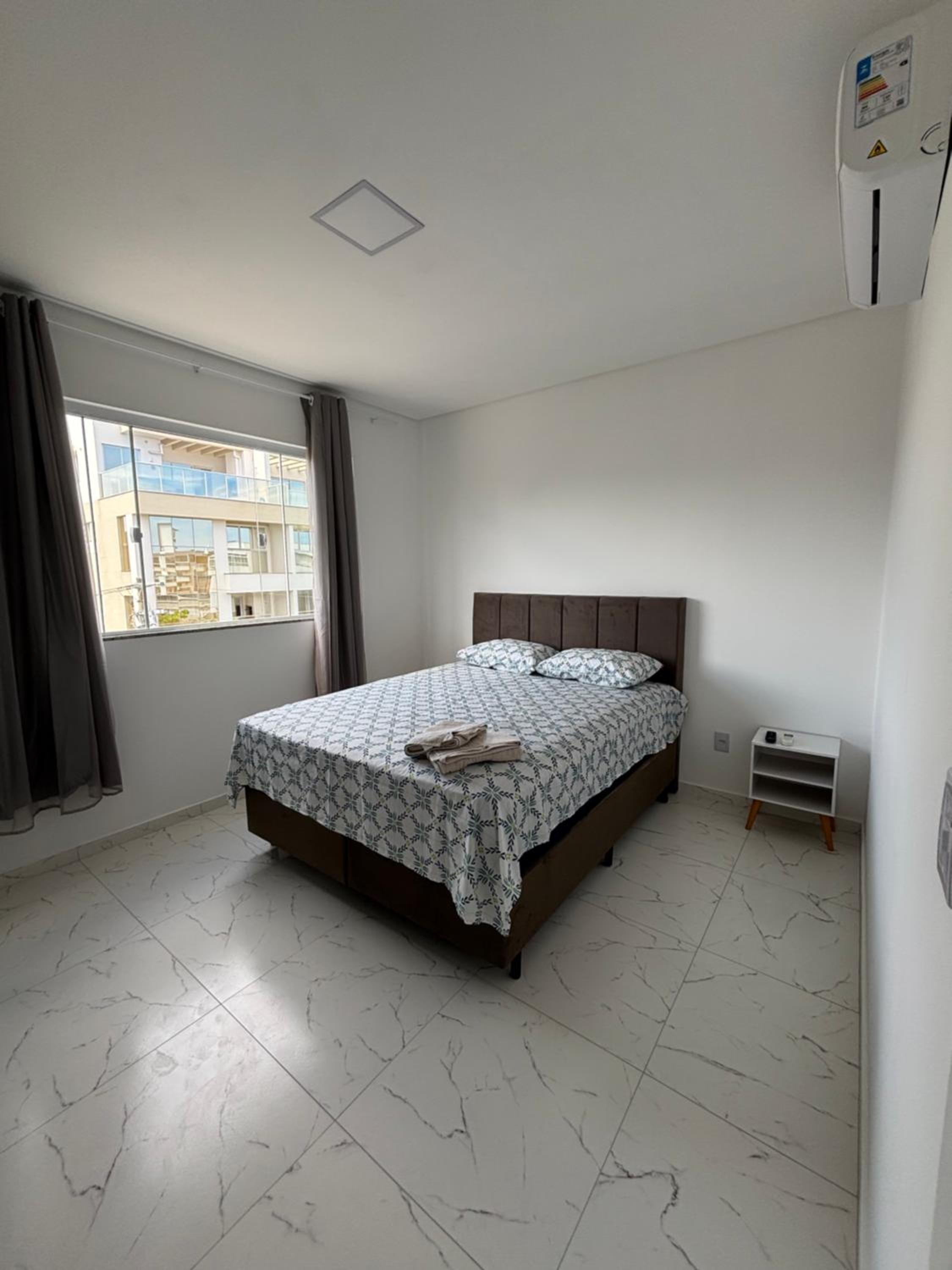 Studio Apartment with One Double Bed