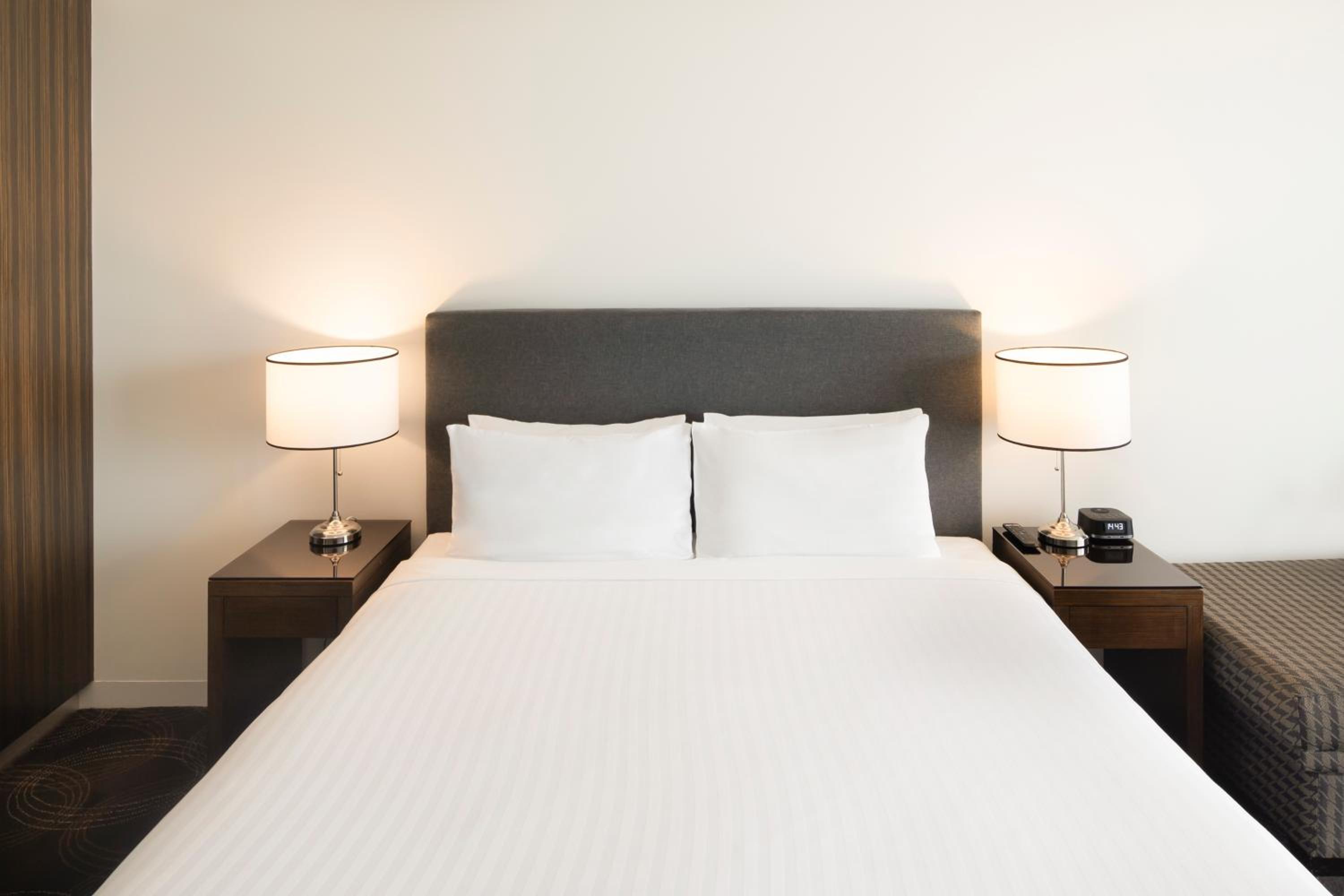 Superior King Room - Photo 5