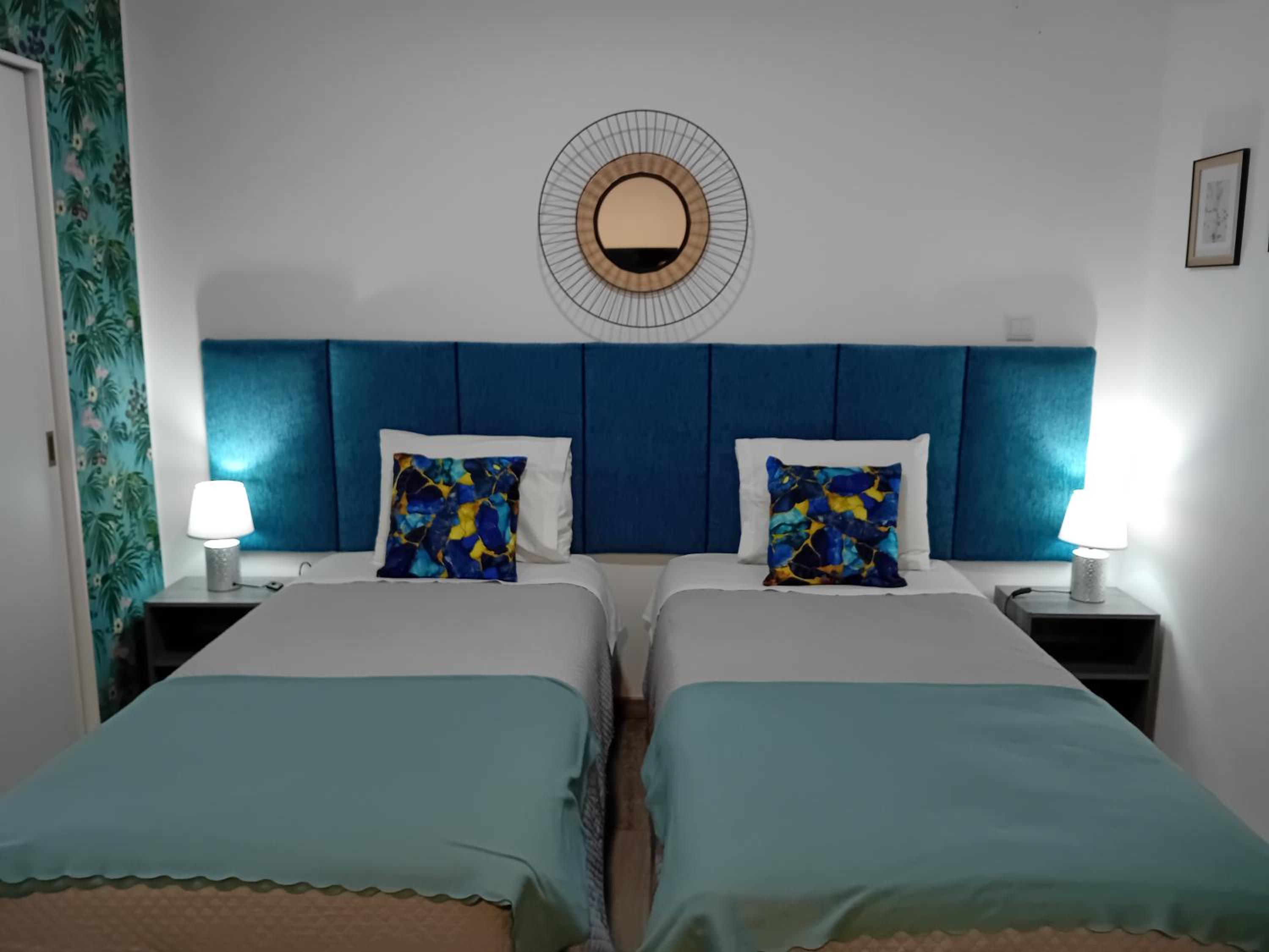 Deluxe One-Bedroom Apartment