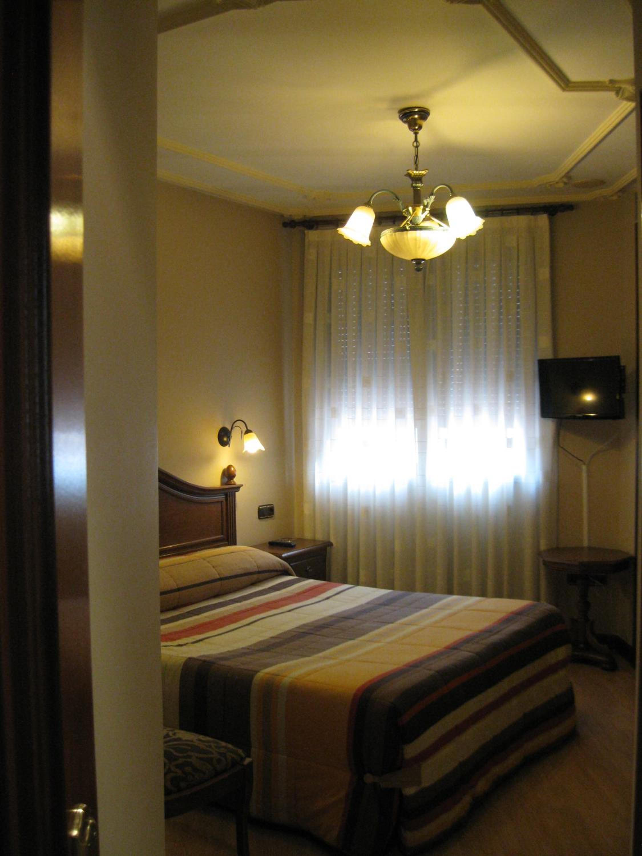 Double Room - Photo 35