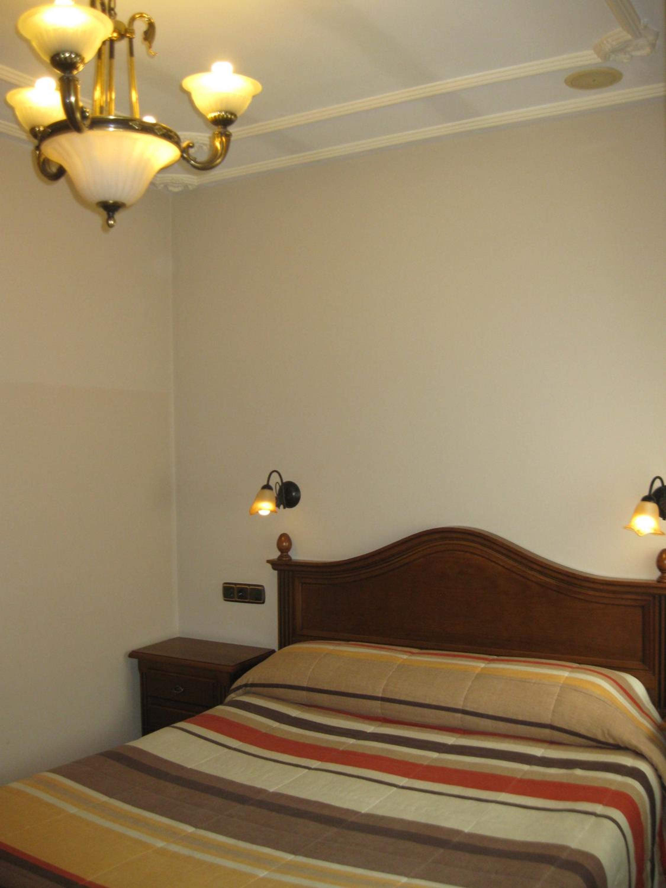 Double Room - Photo 30