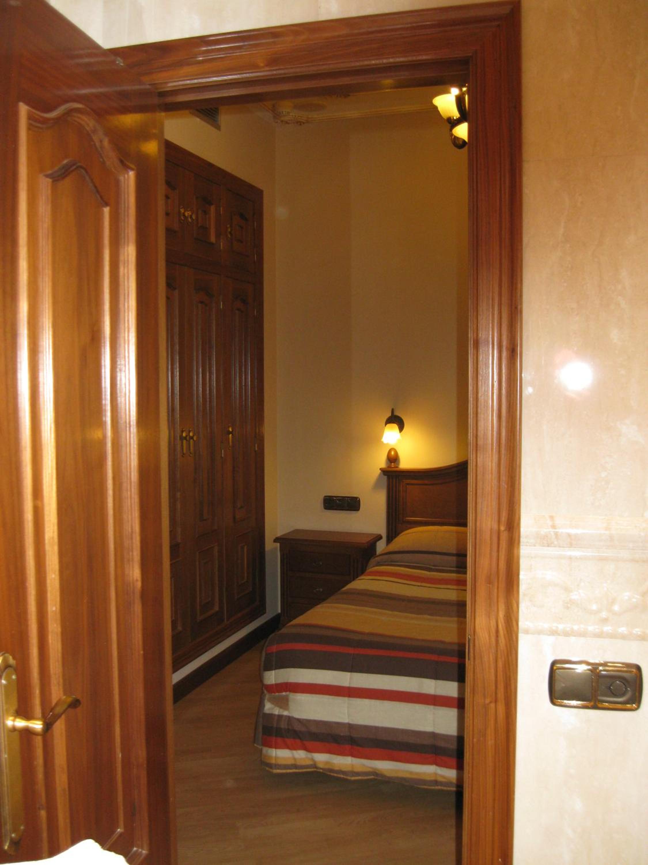 Double Room - Photo 23