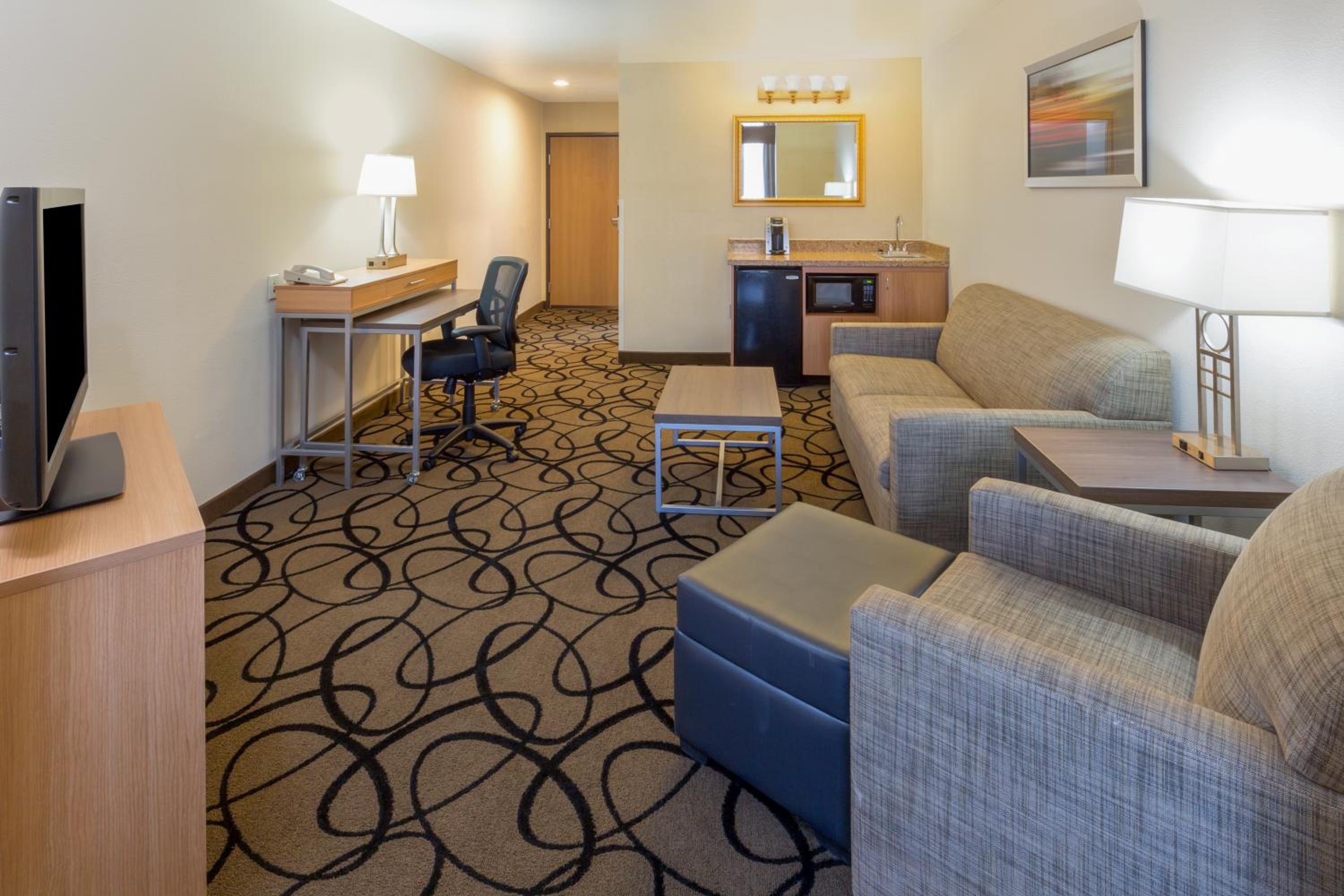 Standard King Room - Communications Accessible - Photo 3