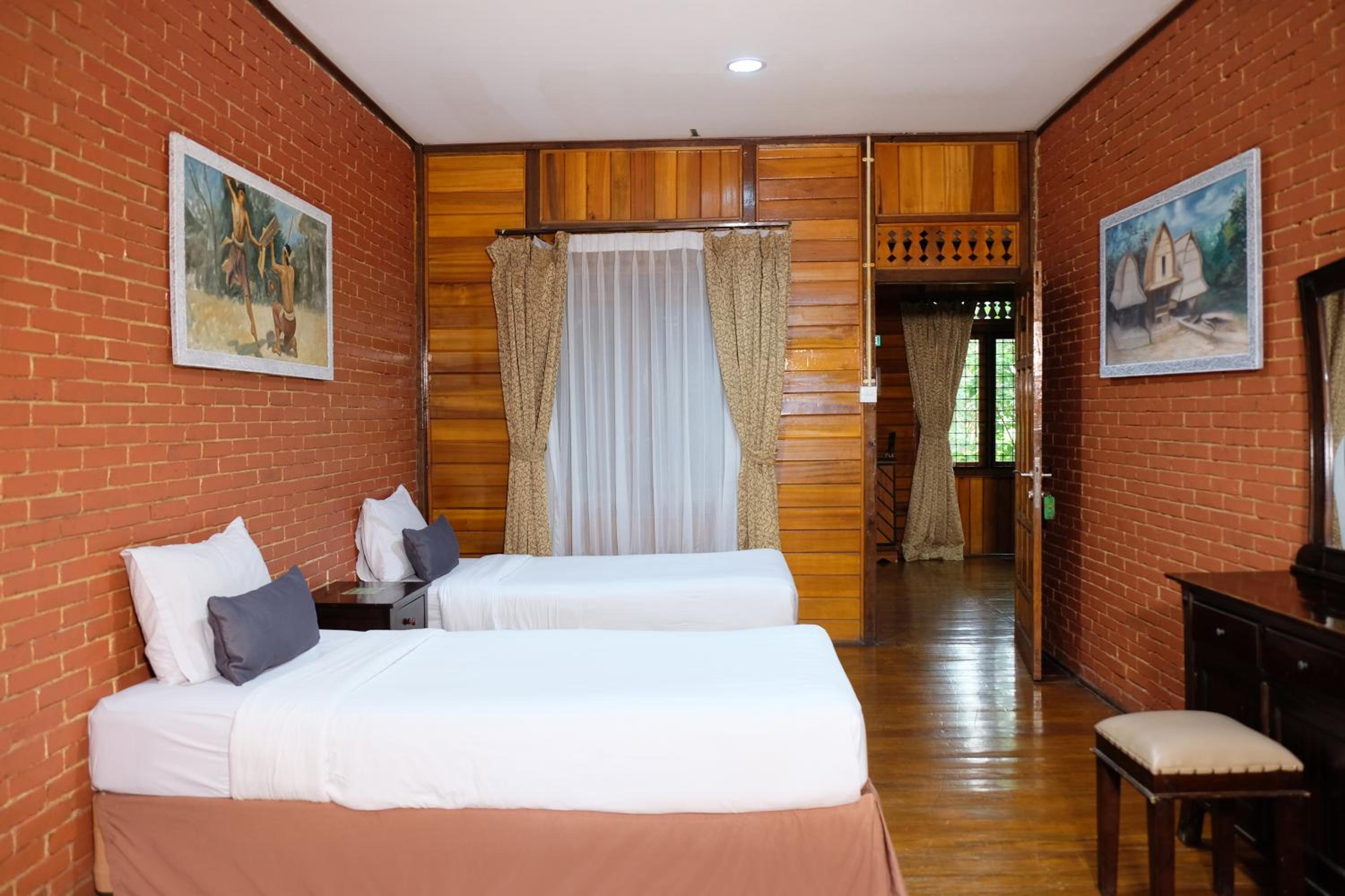 Three-Bedroom Villa photo 3