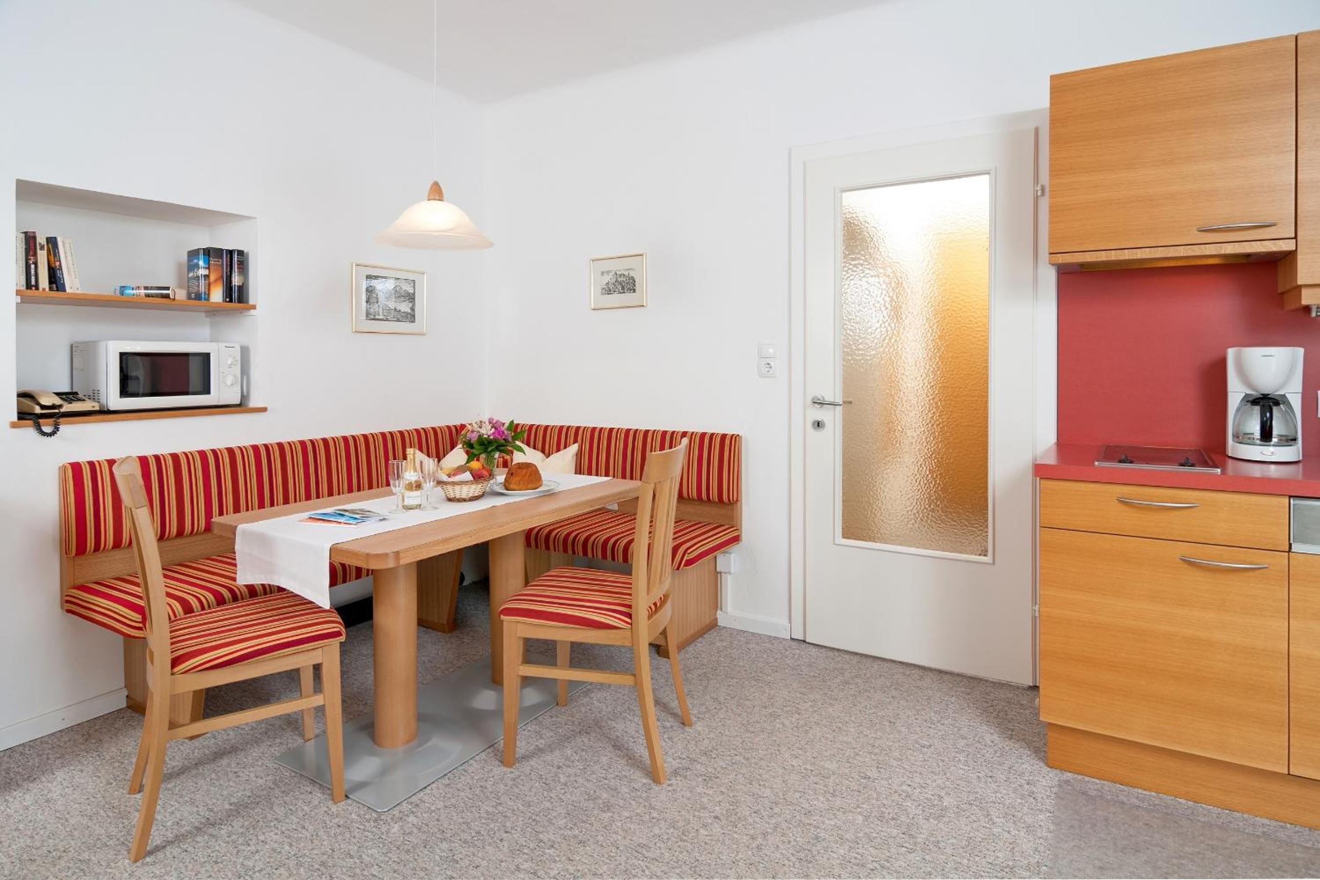 One-Bedroom Apartment photo 2