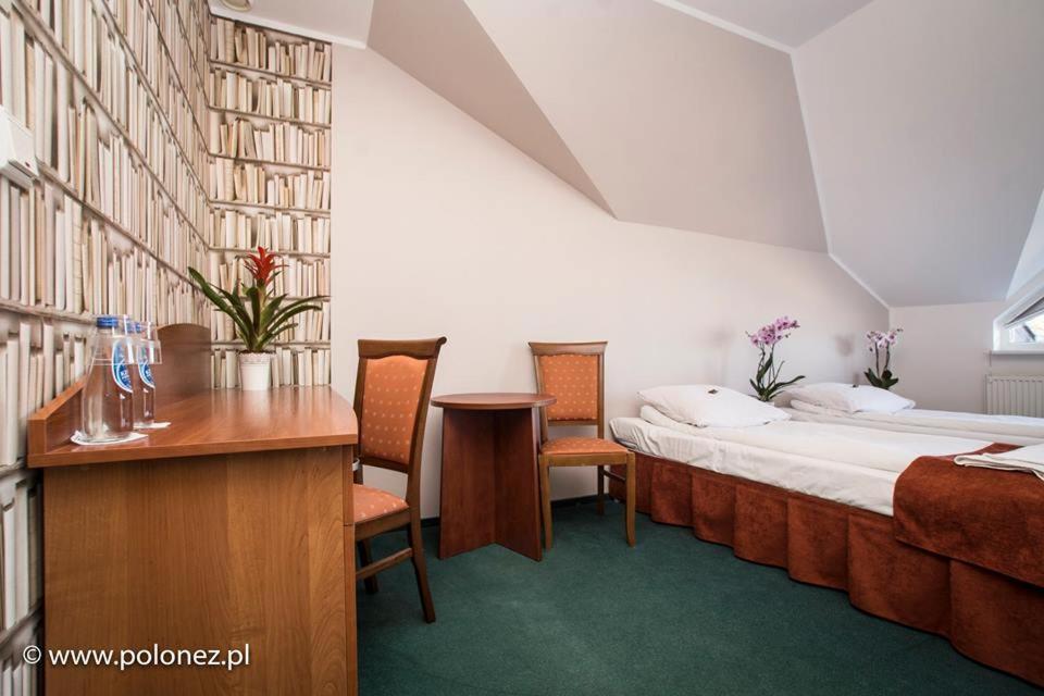 Standard Double or Twin Room - Photo 2