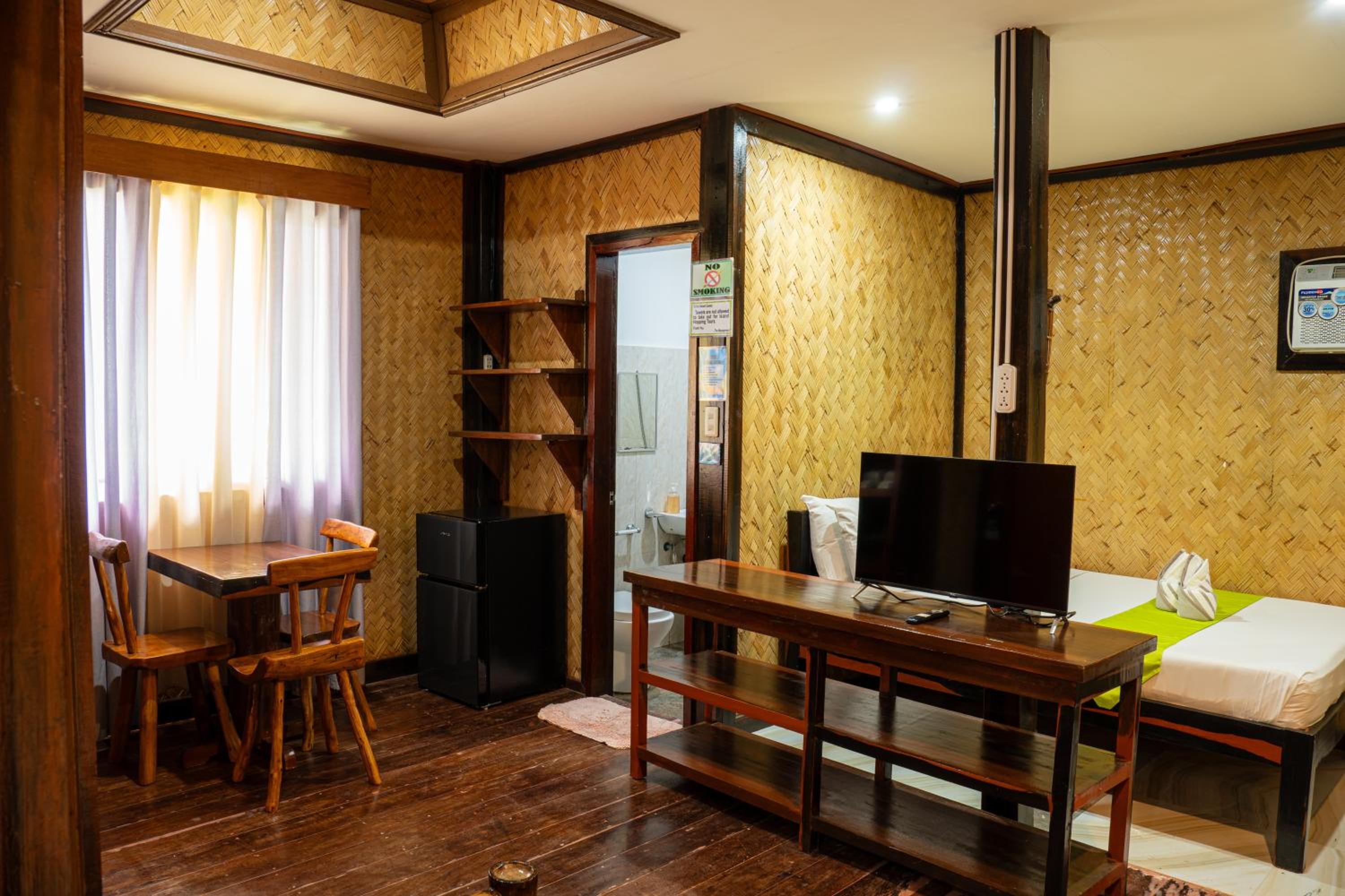 Family Room with Sea View photo 2