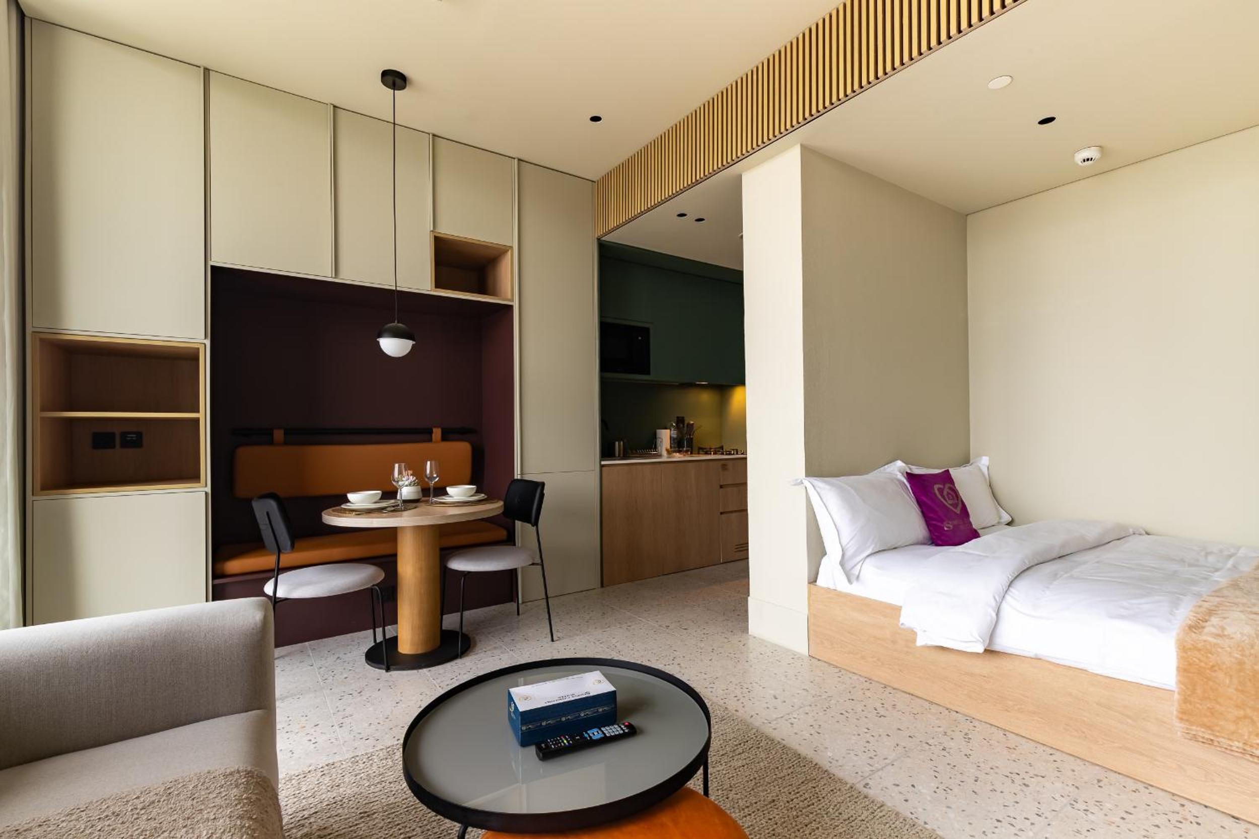 Studio with Balcony Burj Khalifa View photo 1