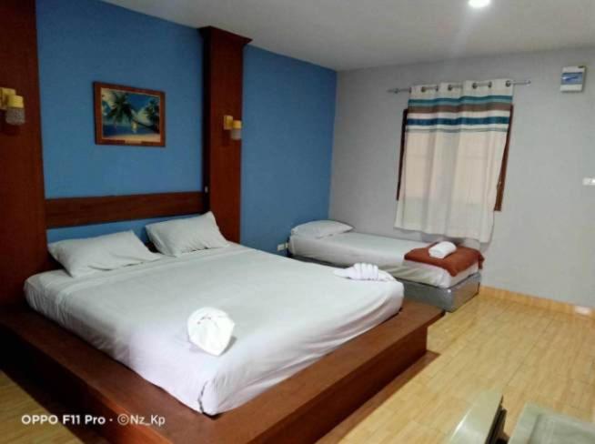 Standard Triple Room - Photo 2